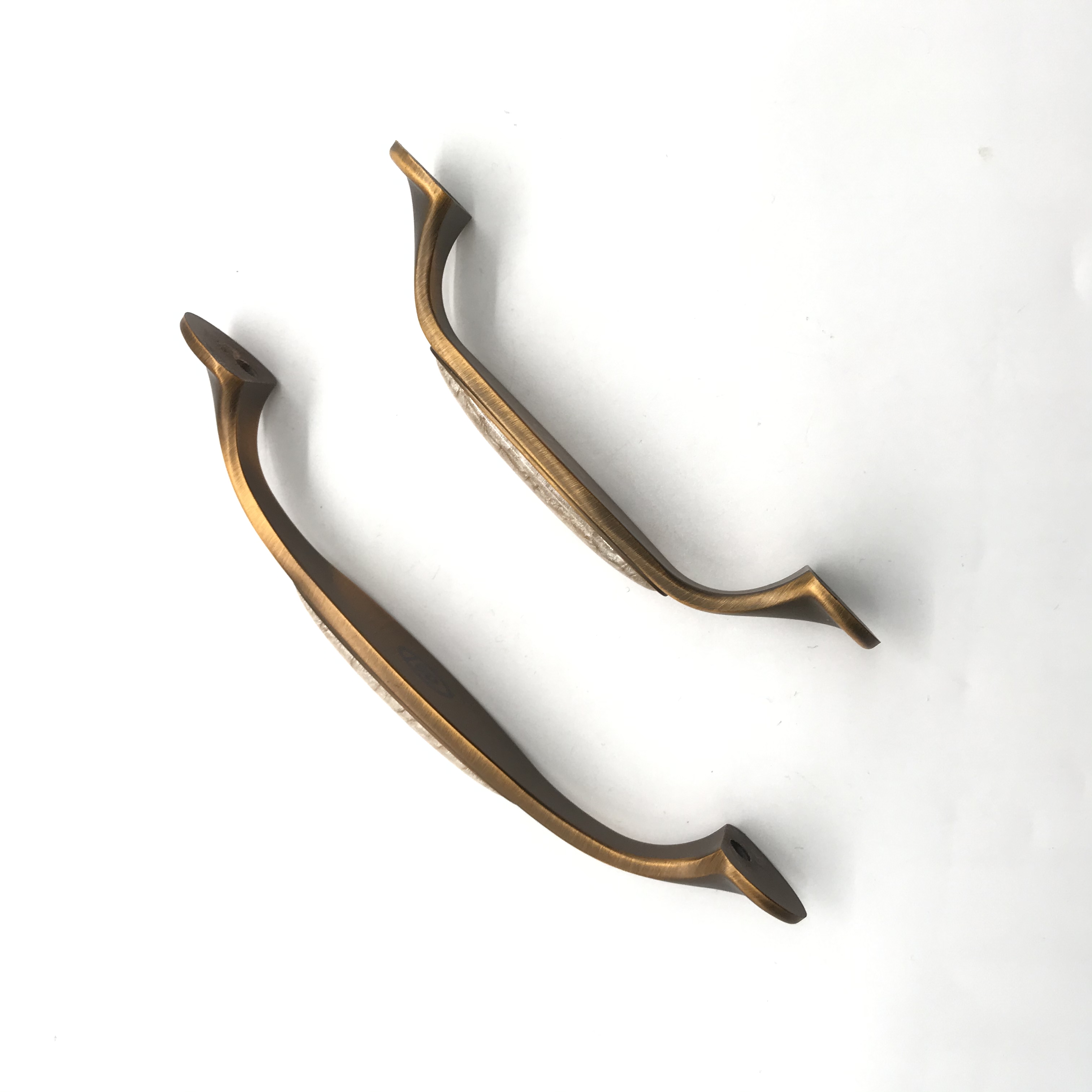 Shuzan European-style solid osmanthus handles, small single-hole country-style drawers, cabinets, shoe cabinets, ceramic full-star antique copper handles, door handles, and other hardware tools Application Scenario