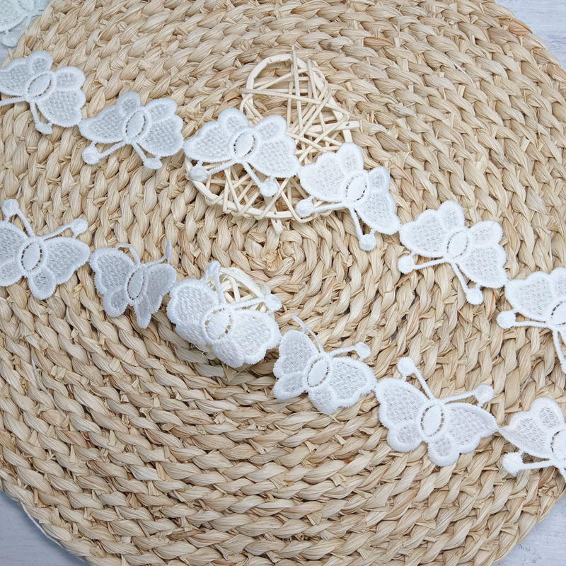 Water-soluble lace embroidery barcode, factory direct sales, clothing accessories, best-selling scarves, butterfly lace Application Scenario
