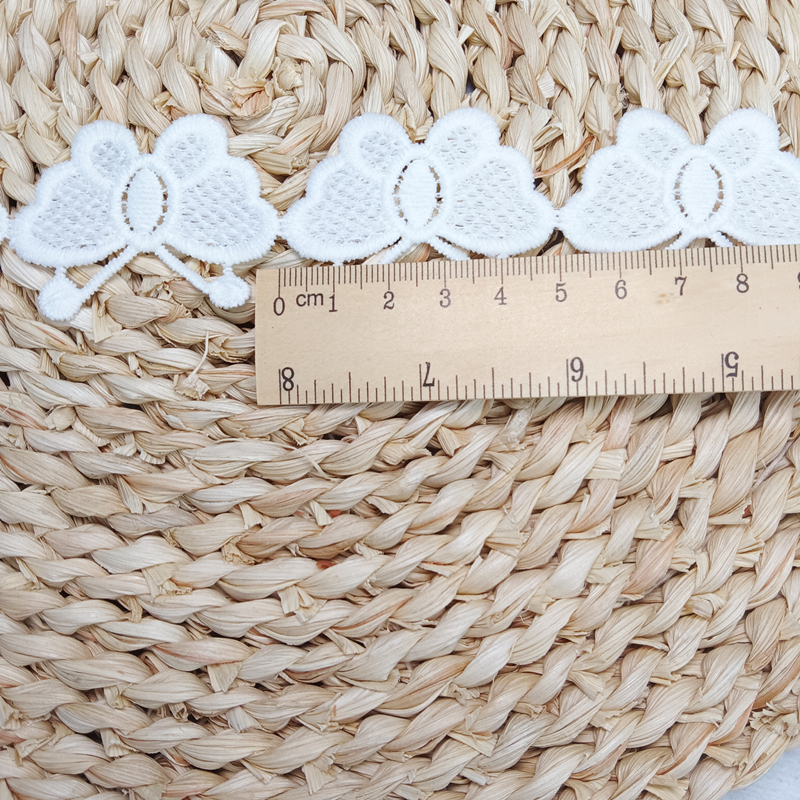 Water-soluble lace embroidery barcode, factory direct sales, clothing accessories, best-selling scarves, butterfly lace Specification image