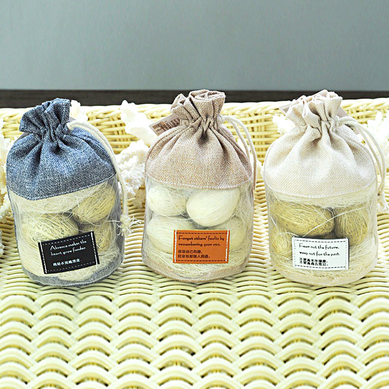 Cylindrical wood mango sachet