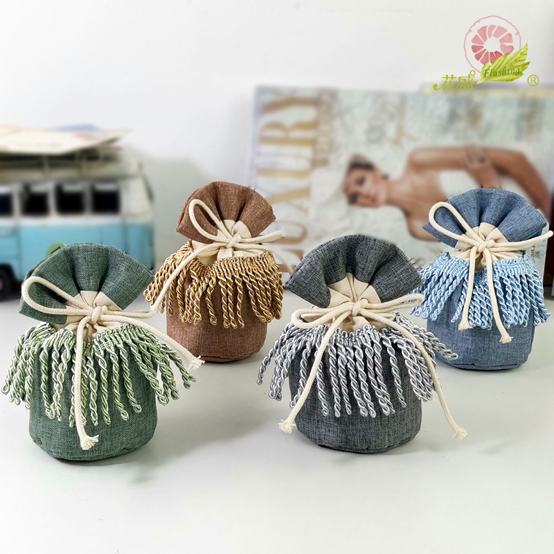 The hem of the skirt tugs at the sachet
