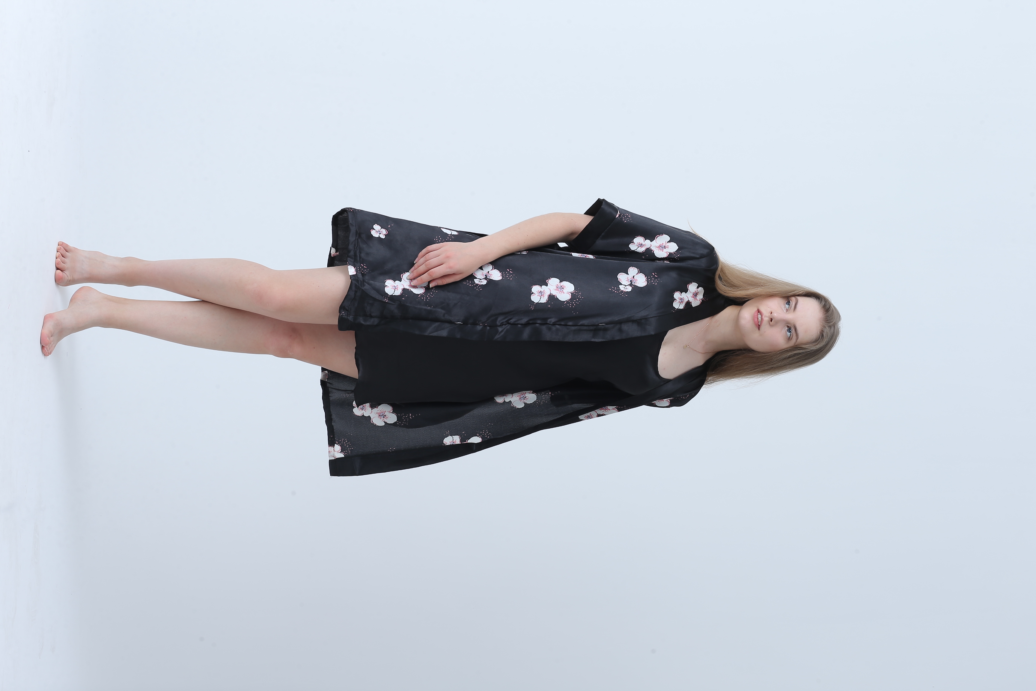 2022新款女士睡衣吊带睡裙浴袍藏黑色印花                                       详情5