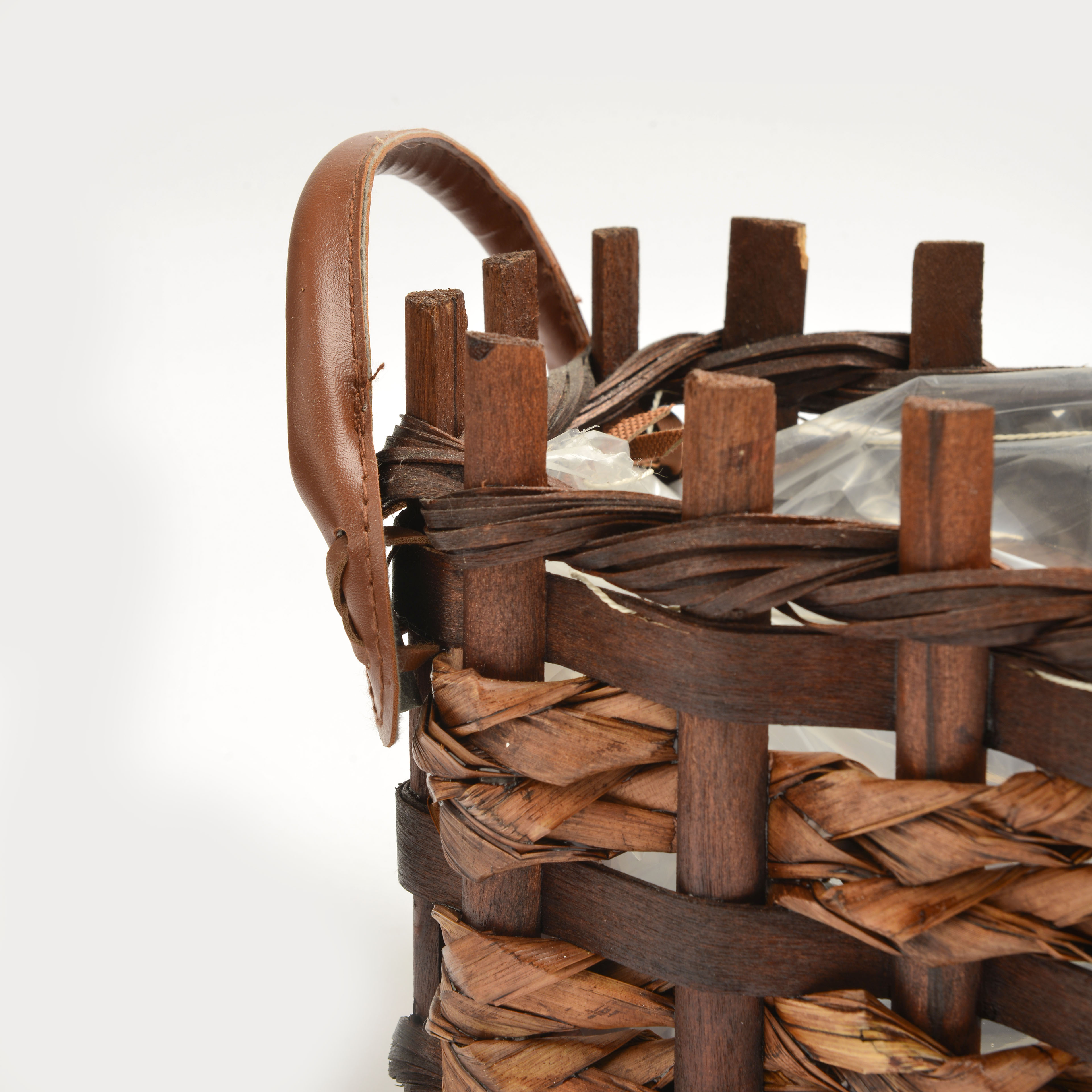 The 2022 new popular black rectangular bamboo woven flower basket Specification image