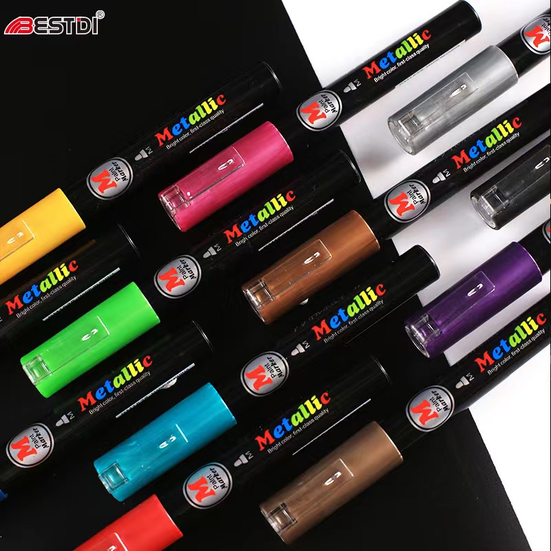 Short water-based acrylic markers in metallic color series Application Scenario