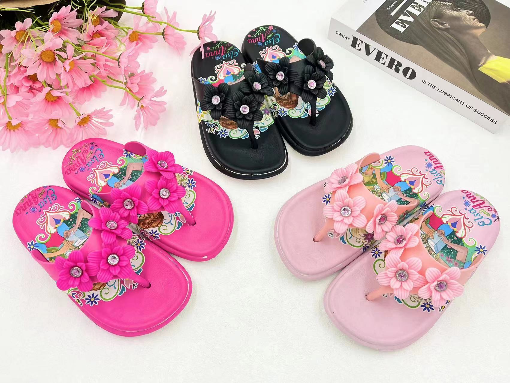 New children's flip-flops with floral patterns in 2022 New children's flip-flops with floral patterns in 2022