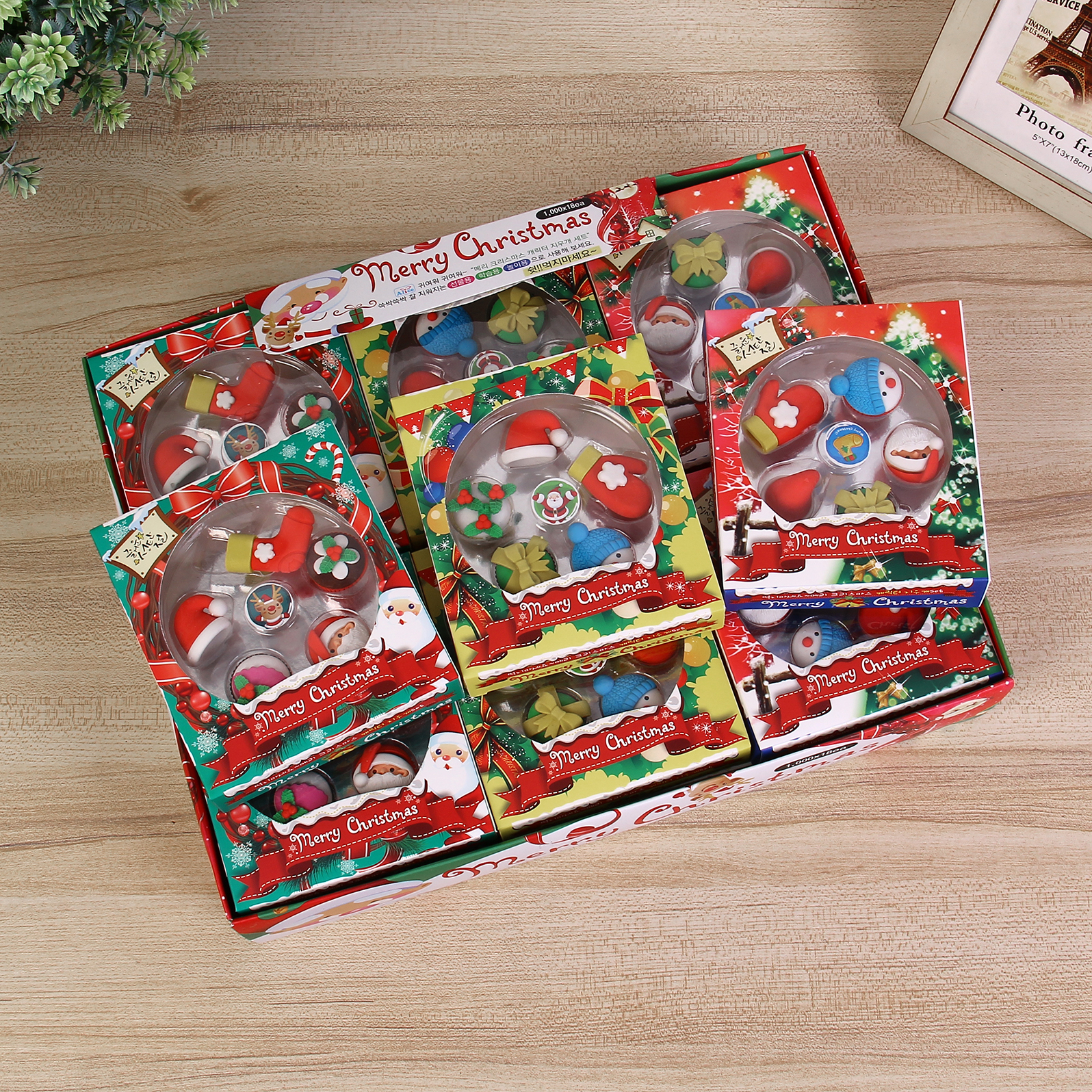 Little Gudong Christmas Series Erasers details Picture