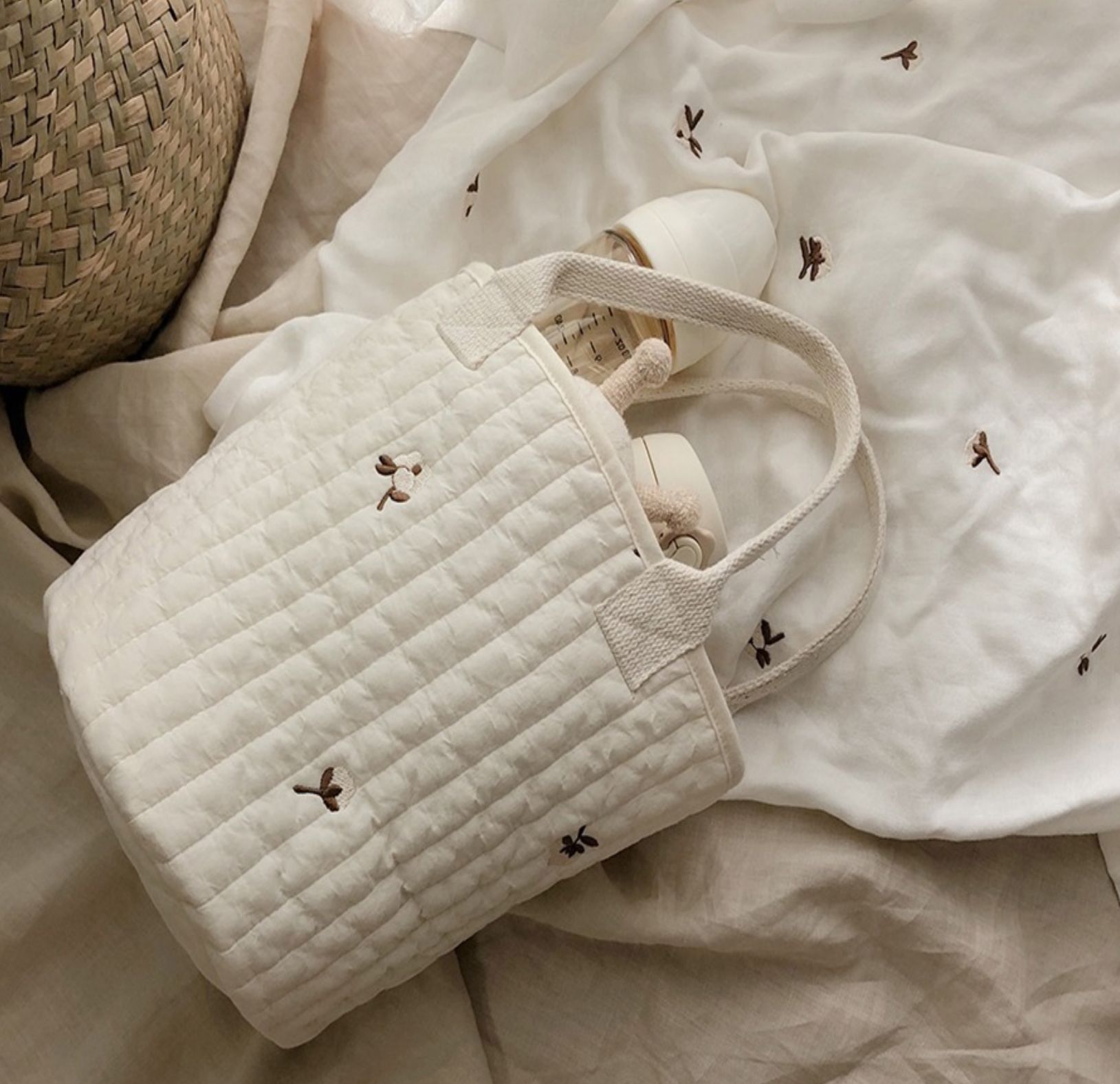 婴儿推车实物图