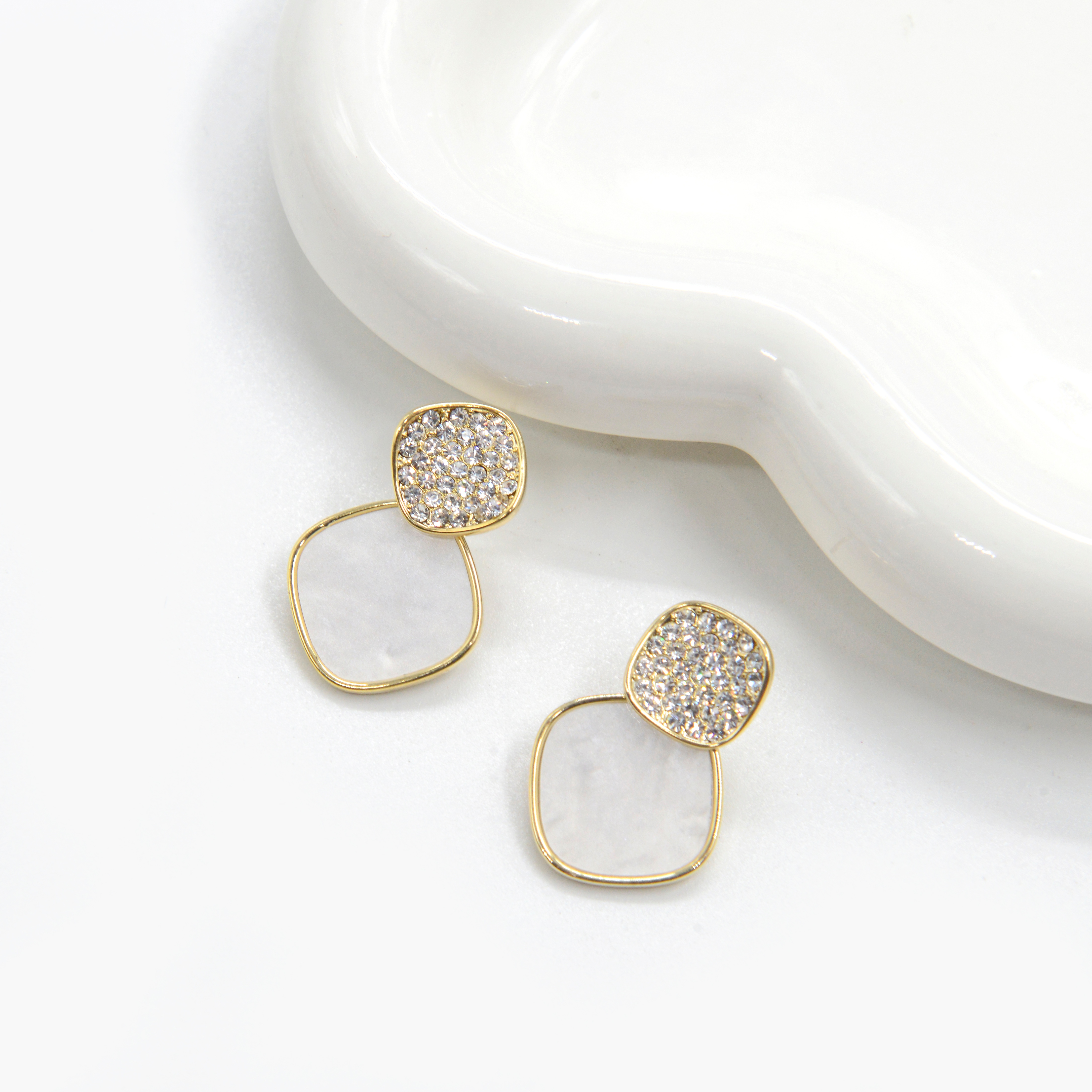 新品耳环小众设计高级感网红耳饰女防过敏925银针时尚耳钉详情2