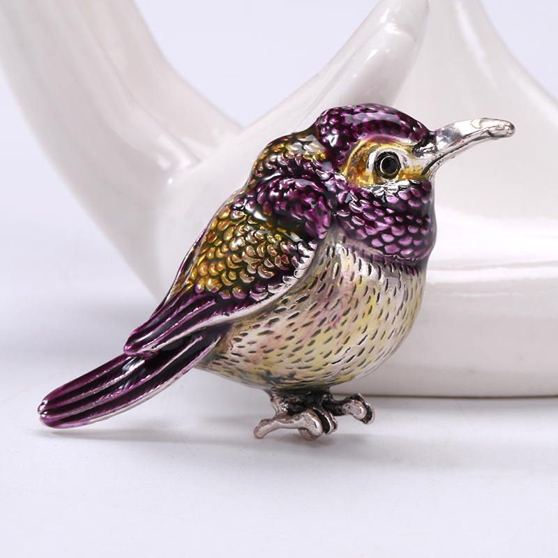 Factory direct sales of creative and light luxury Korean version new best-selling cartoon oil-drip bird light luxury creative retro brooch, simple and fashionable accessory pin in stock Specification image