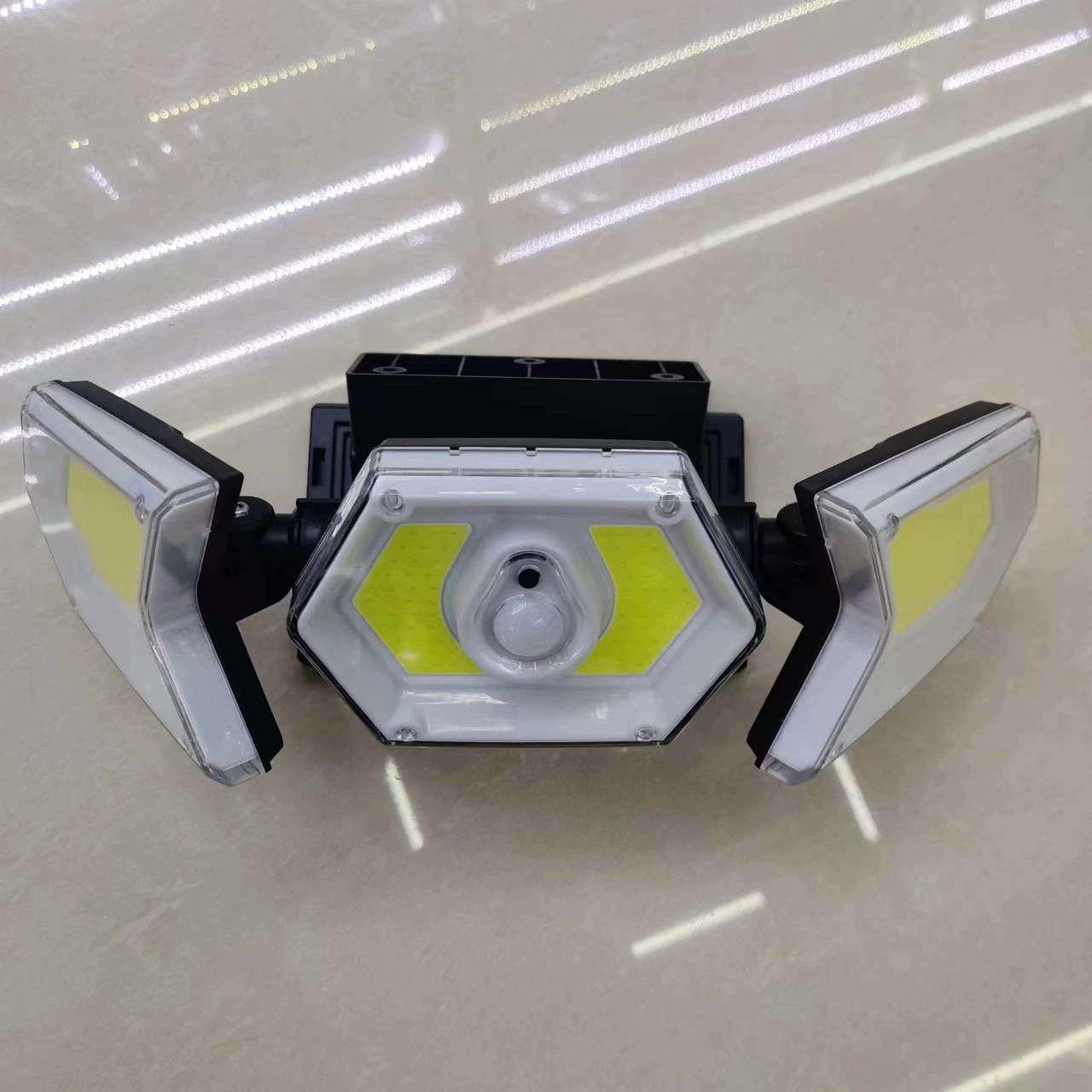 太阳能灯/太阳能壁灯产品图