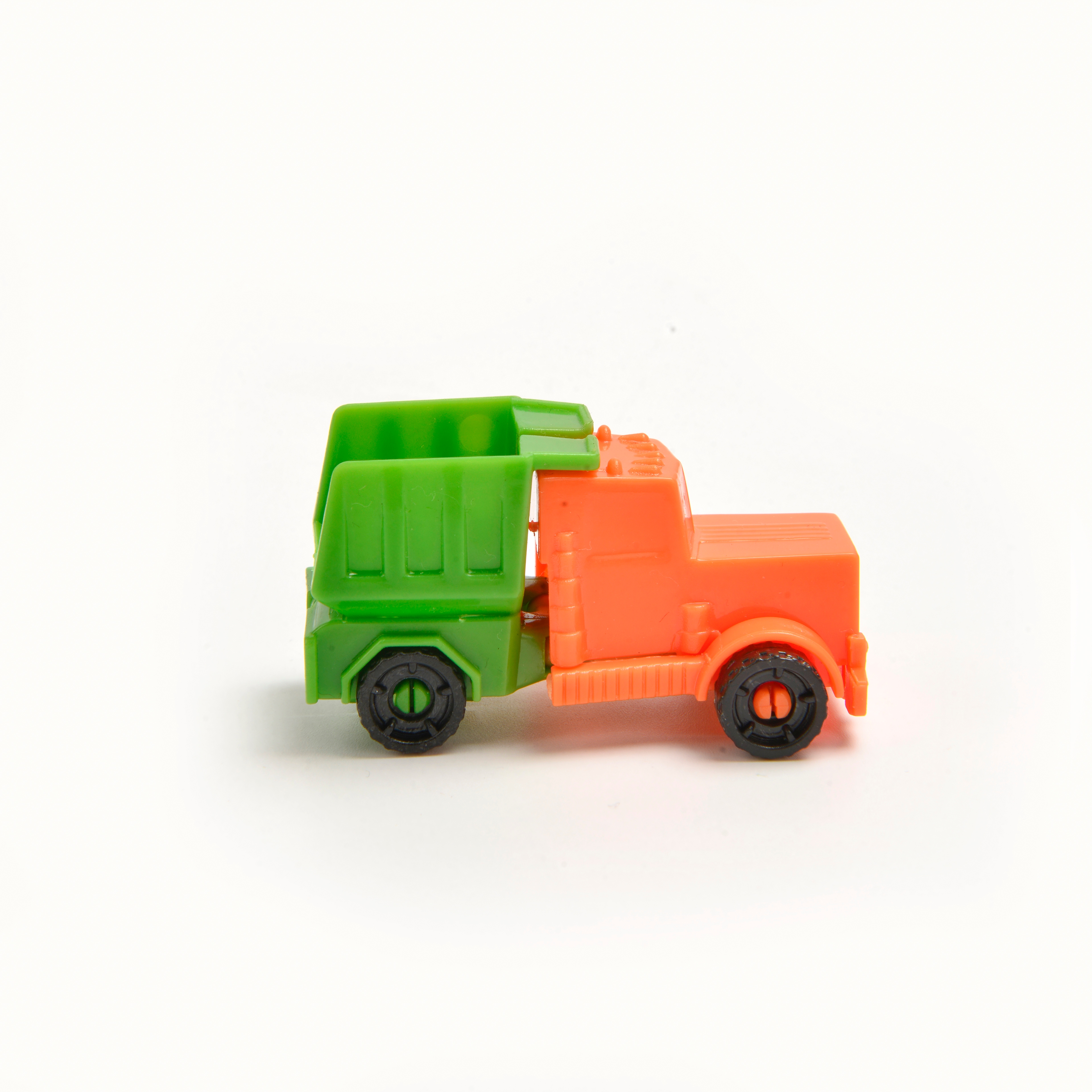 扭蛋玩具/变形小车/益智玩具细节图