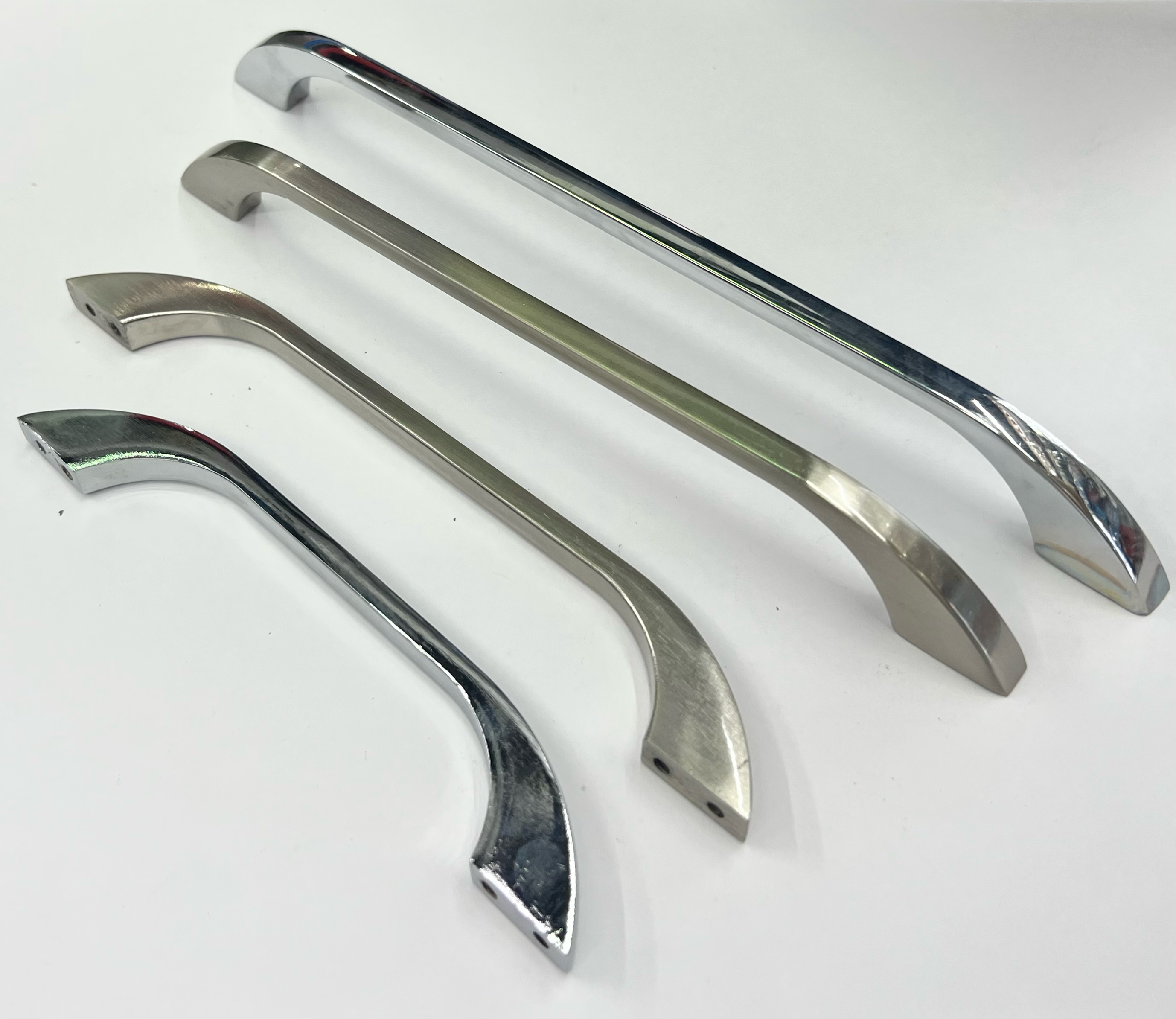 Shuzan, a well-known brand, offers 304 stainless steel handles, door handles, and other general hardware accessories. It also provides aluminum alloy cabinet door handles, which are simple, modern, and high-end Specification image