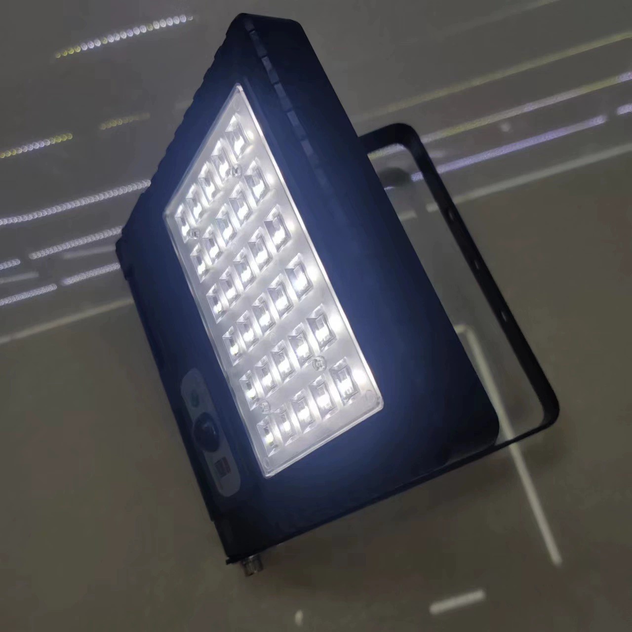 太阳能灯/太阳能壁灯细节图