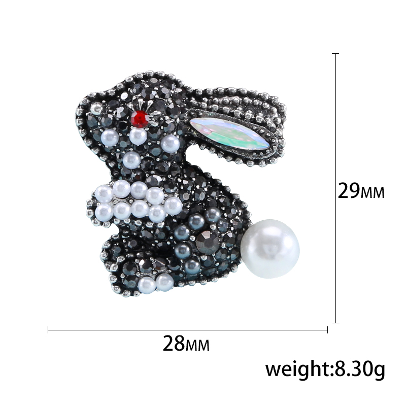 Factory direct sales of creative and light luxury Korean version new best-selling cartoon water diamond little white rabbit light luxury creative retro brooches, simple and fashionable accessory pins in stock Application Scenario