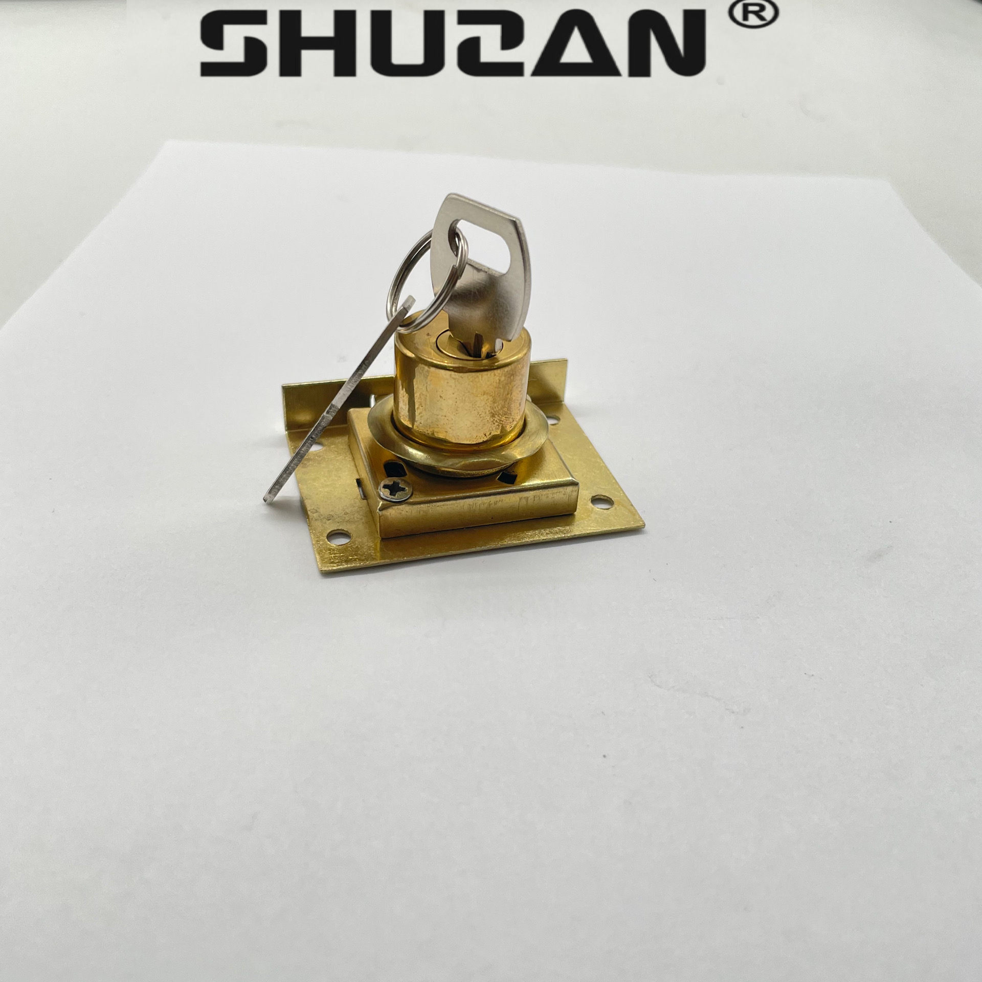 Shuzan door lock core, lock buckle, secure anti-theft door lock accessories, old-fashioned drawer lock, office furniture lock, cabinet door lock, safe and firm, model B2 003 Application Scenario
