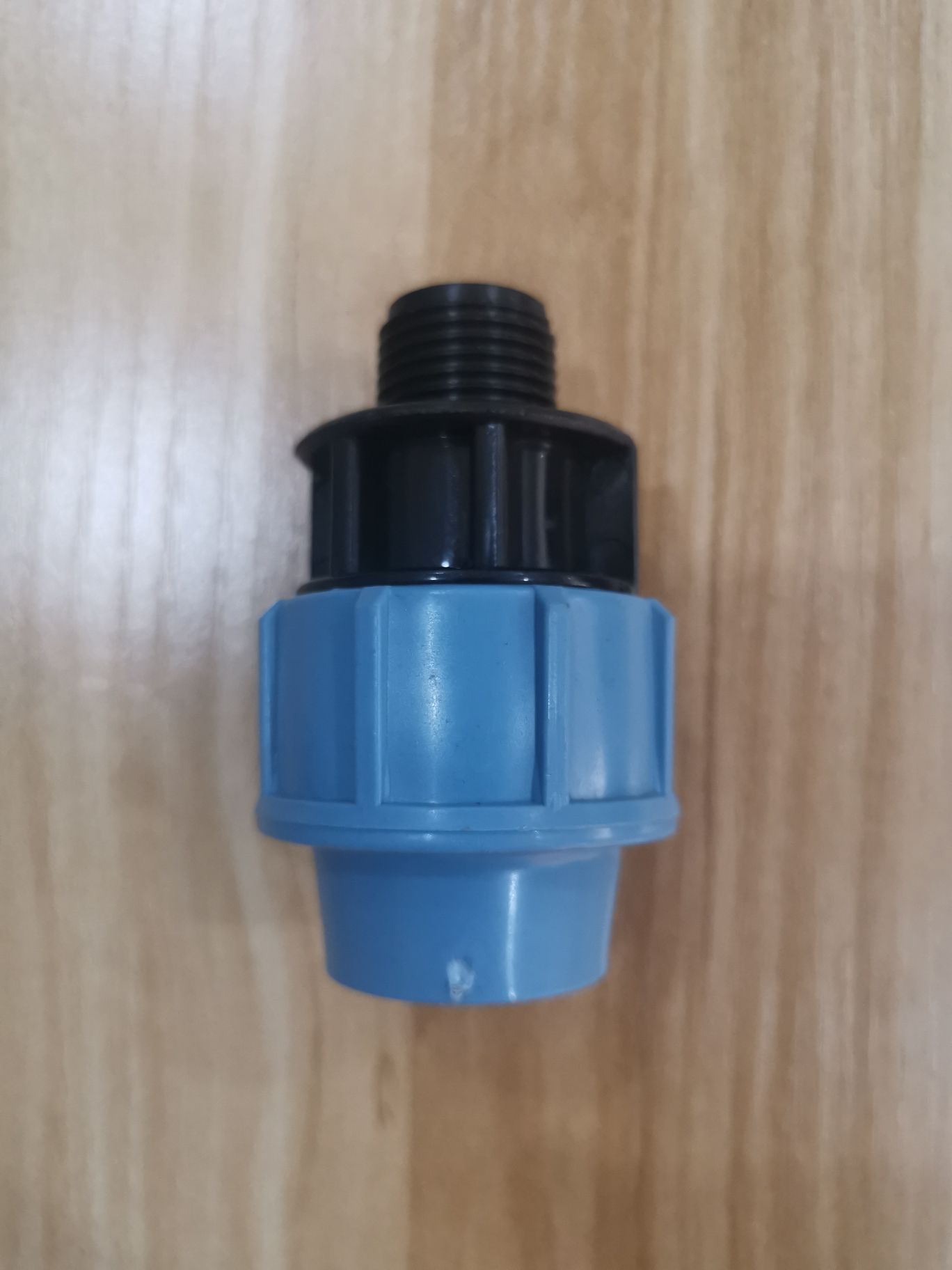 The pp outer screw is direct