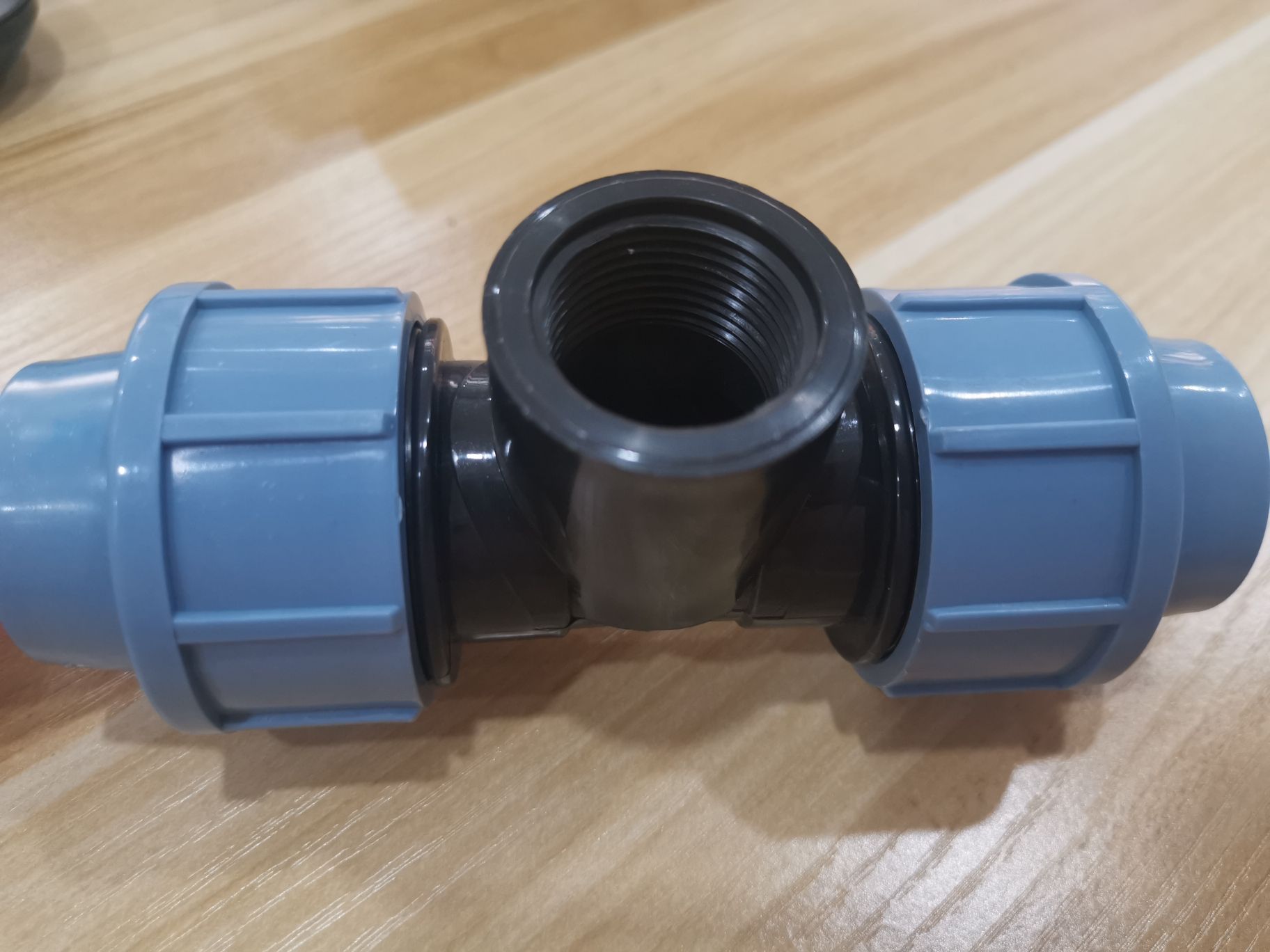 pp inner screw three-way details Picture