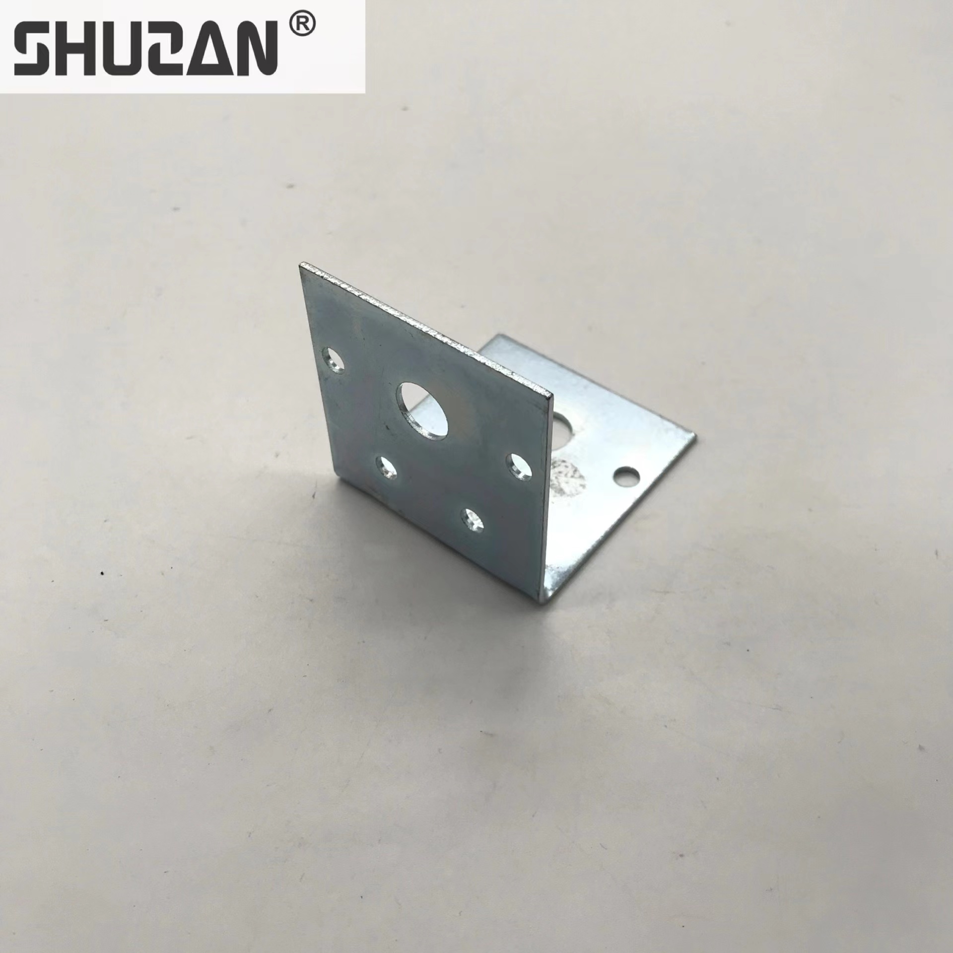 墙壁挂架实物图