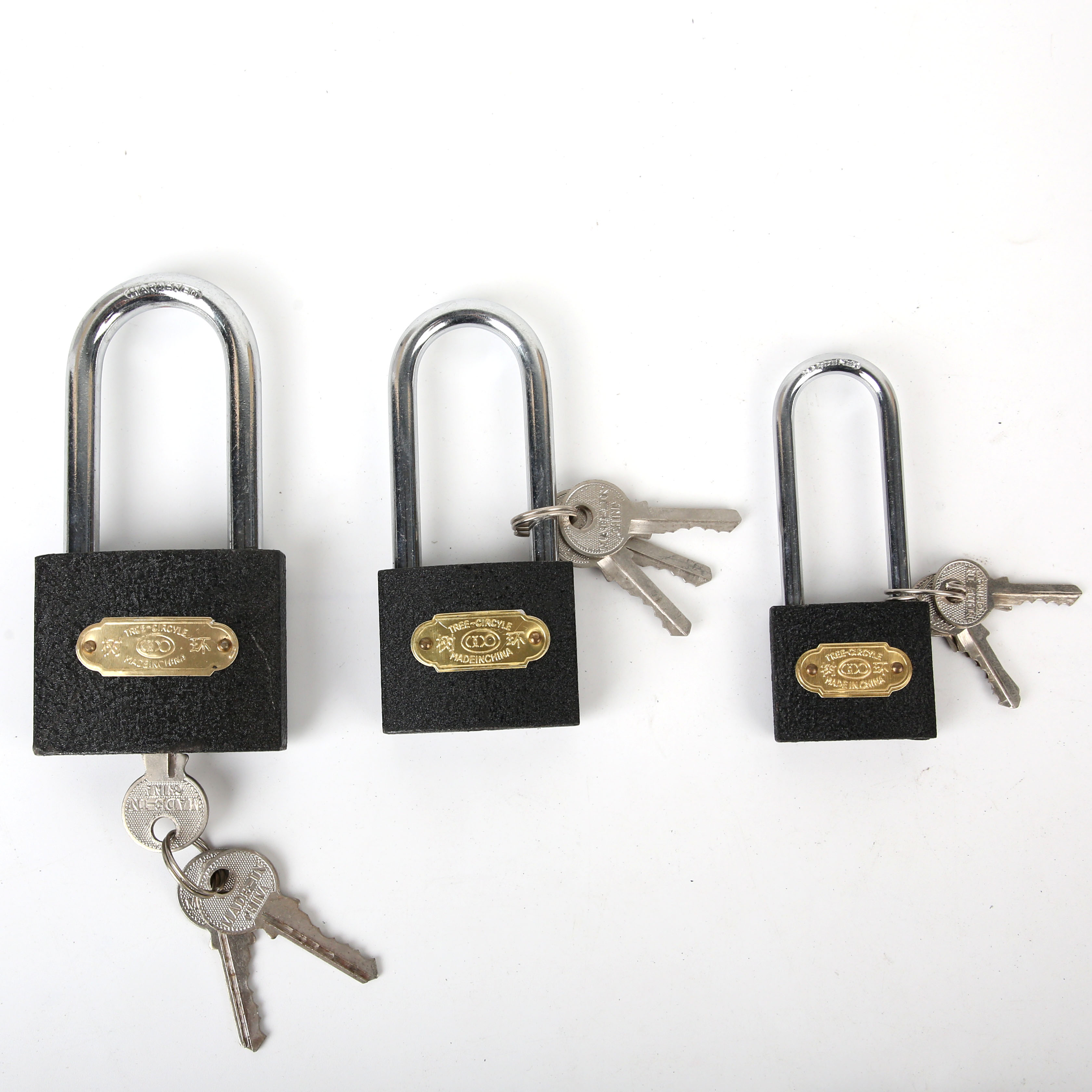 黑色锁，黑色长梁锁，锁，灰色锁，灰色长梁锁，长挂锁金色锁，砂光铜锁  十字锁，电镀锁，十字电镀锁，挂锁