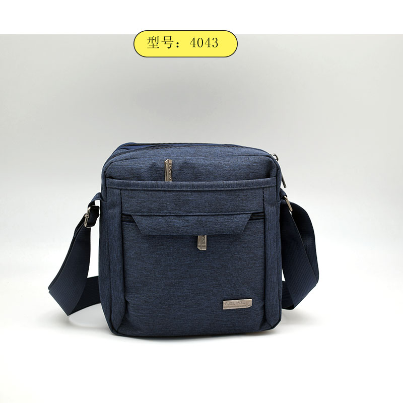 The men's bag is worn diagonally details Picture