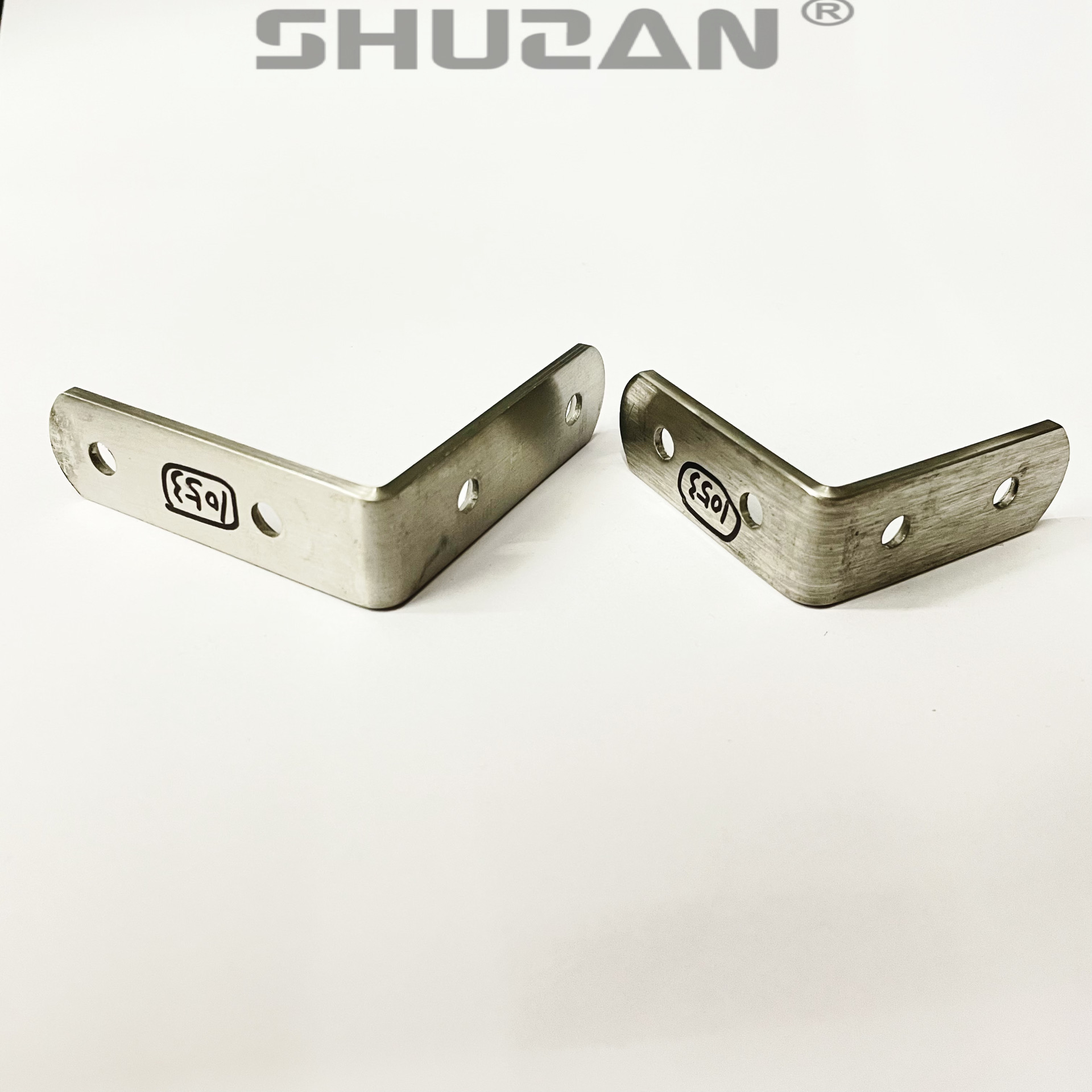 Shuzan brand direct sales stainless steel thickened Angle codes, 90-degree right-angle fixators, L-shaped bracket connectors, furniture general hardware accessories XH-003, and other general hardware accessories Specification image