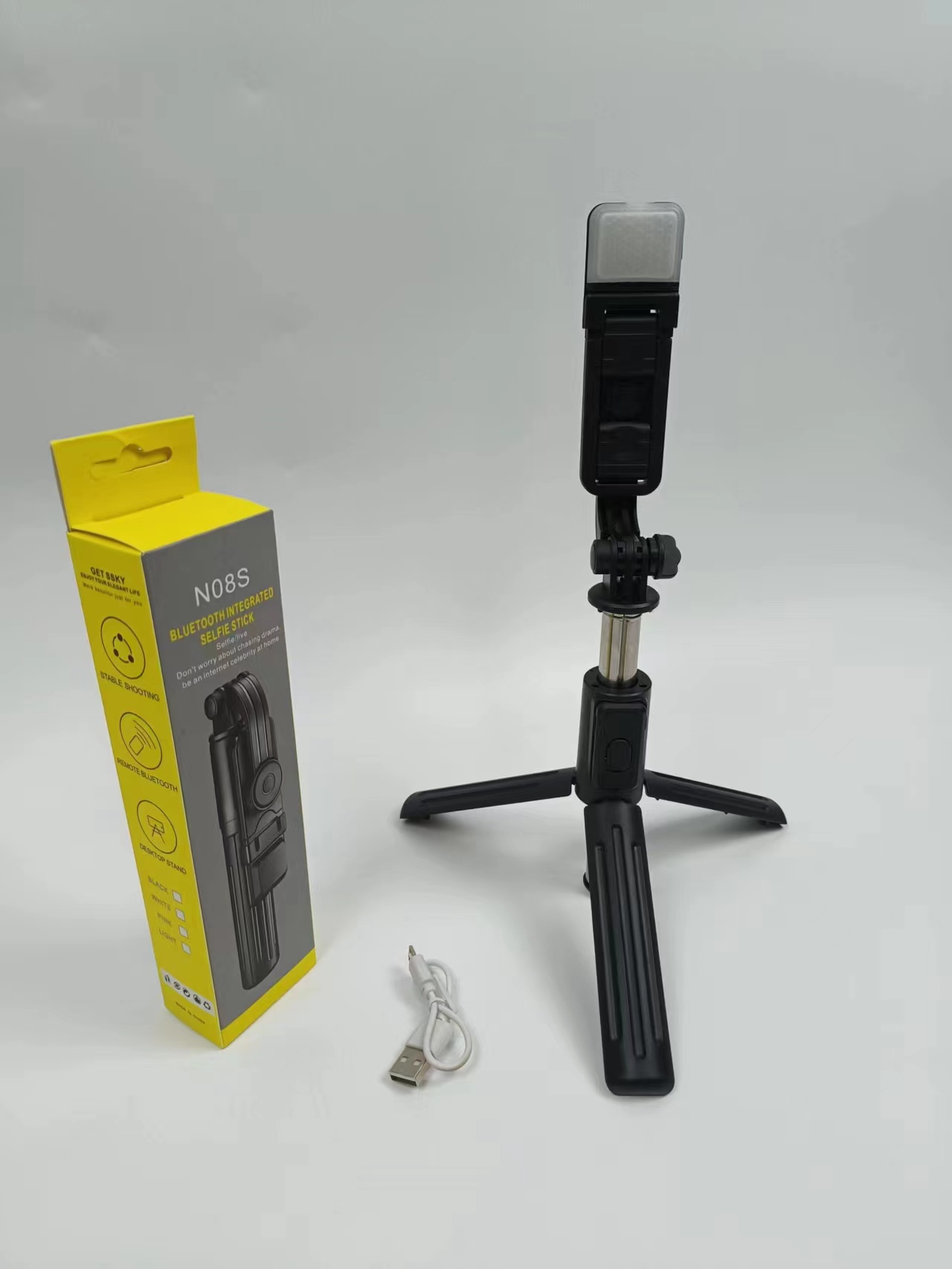 Upgraded Bluetooth selfie stick live streaming stand, selfie stick mobile phone selfie stick stand, tripod fill light, compact, portable, retractable and storage 19497 Application Scenario