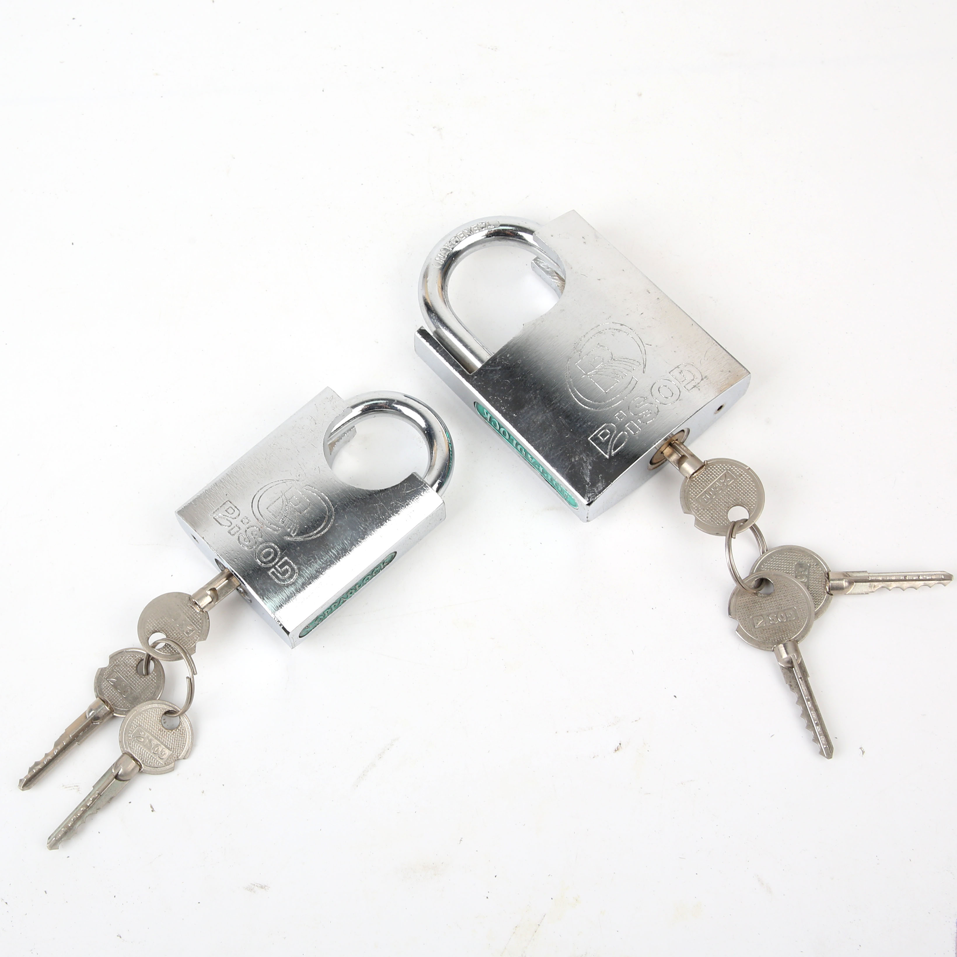 包梁锁，叶片锁，叶片包梁锁，银色锁，砂光铜锁 电镀锁，十字电镀锁，挂锁详情2