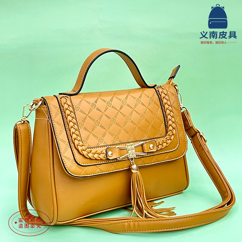 厂家直销时尚女包包2022新款潮时尚斜挎单肩包风菱格手提包流苏