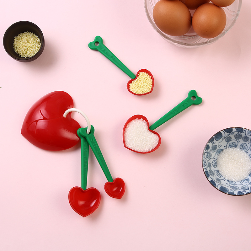 A set of 5-piece measuring spoons for creative baking tools details Picture