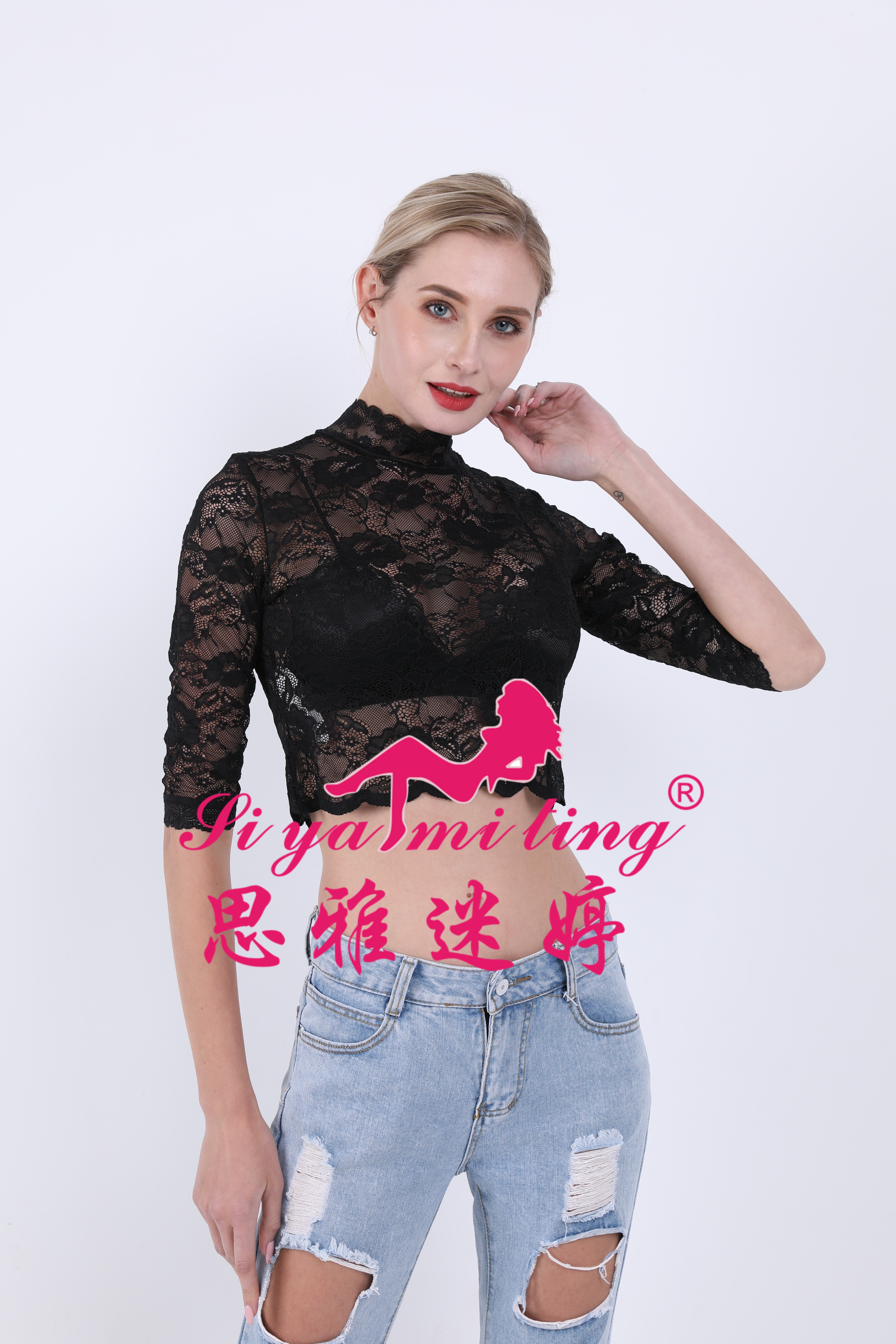 A new stylish mid-high neck lace base layer for women in autumn and winter, paired with a five-quarter sleeve T-shirt and a short transparent cutout top Specification image