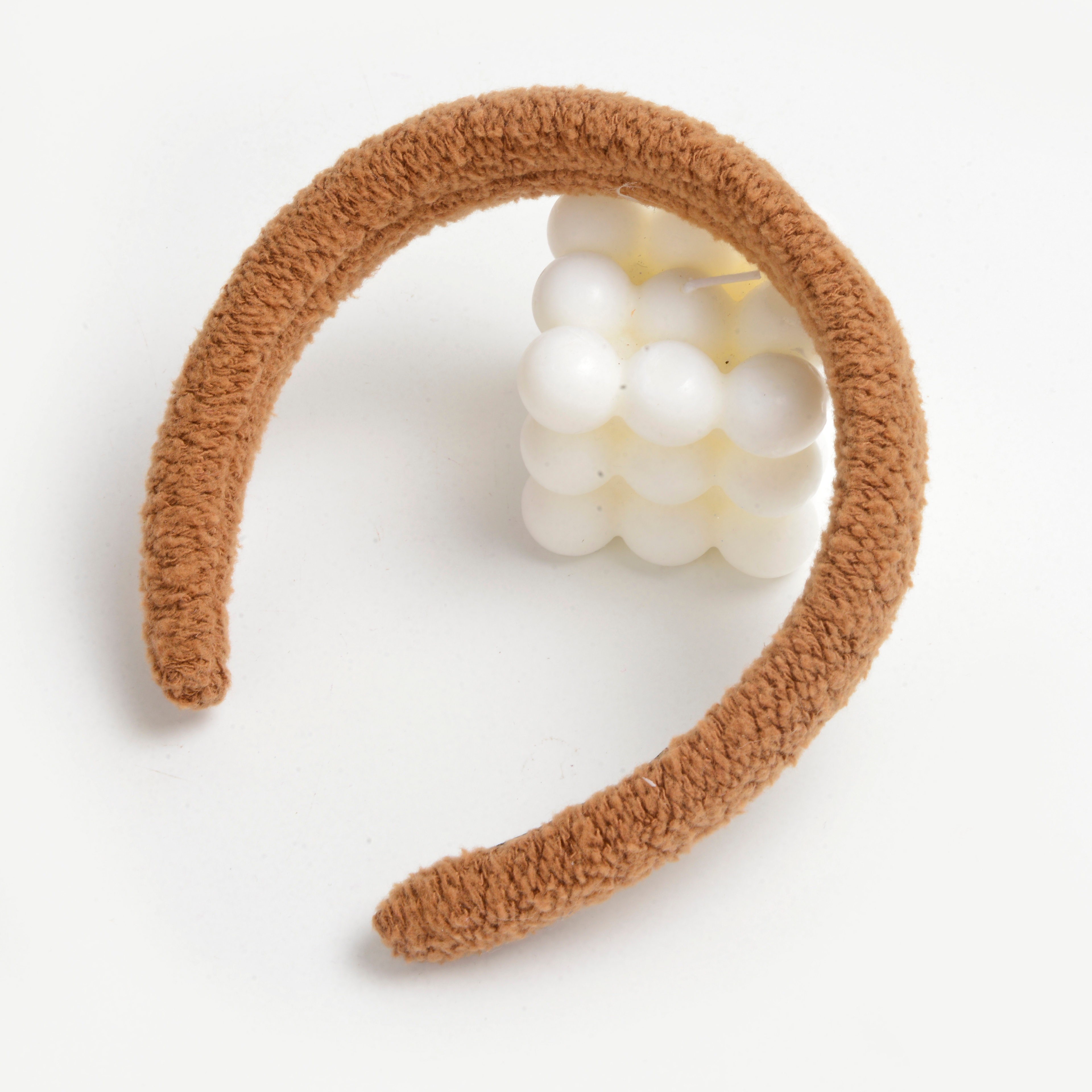 The 2022 new style of trendy, elegant, simple and retro solid color hair band, velvet hair band and plush hair band Item Picture