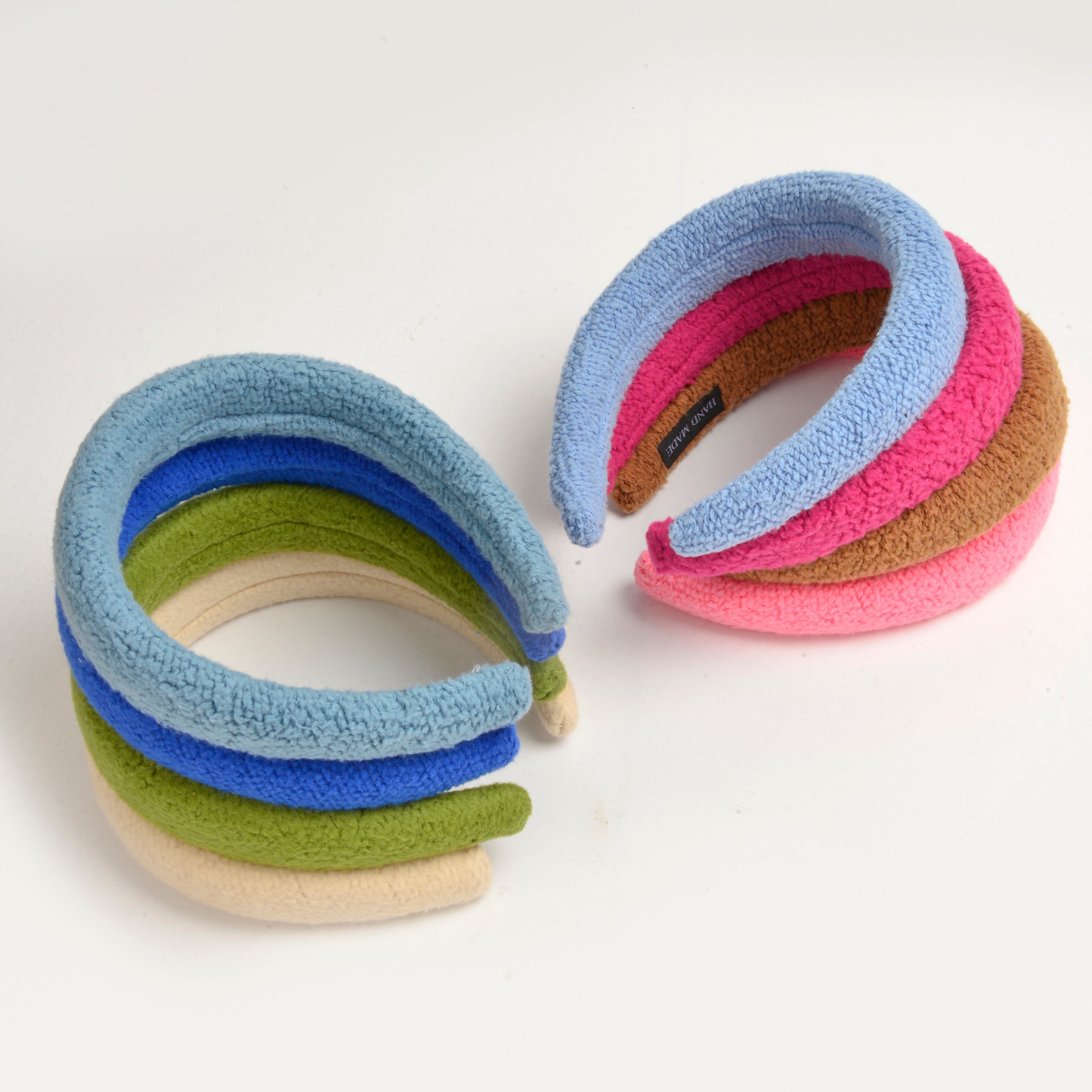 The 2022 new style of trendy, elegant, simple and retro solid color hair band, velvet hair band and plush hair band details Picture