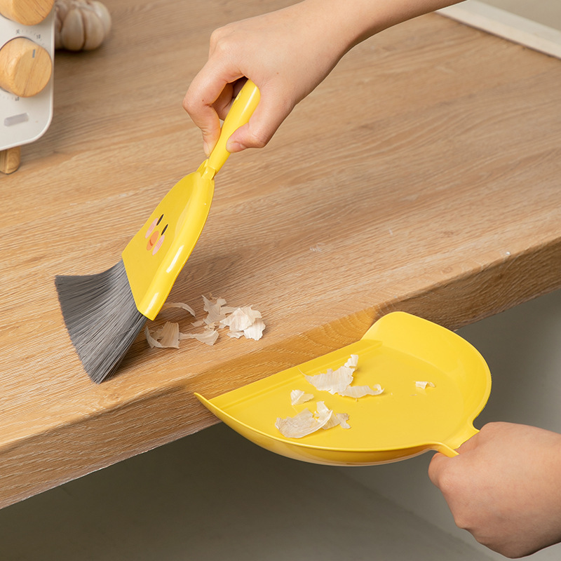 Desktop mini broom set, table sweeping tool, small broom, desk, table, children and primary school students' dustpan combination details Picture
