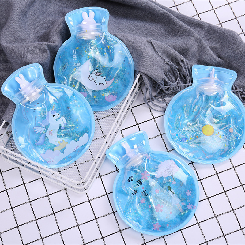 Mini water-filled hot water bag