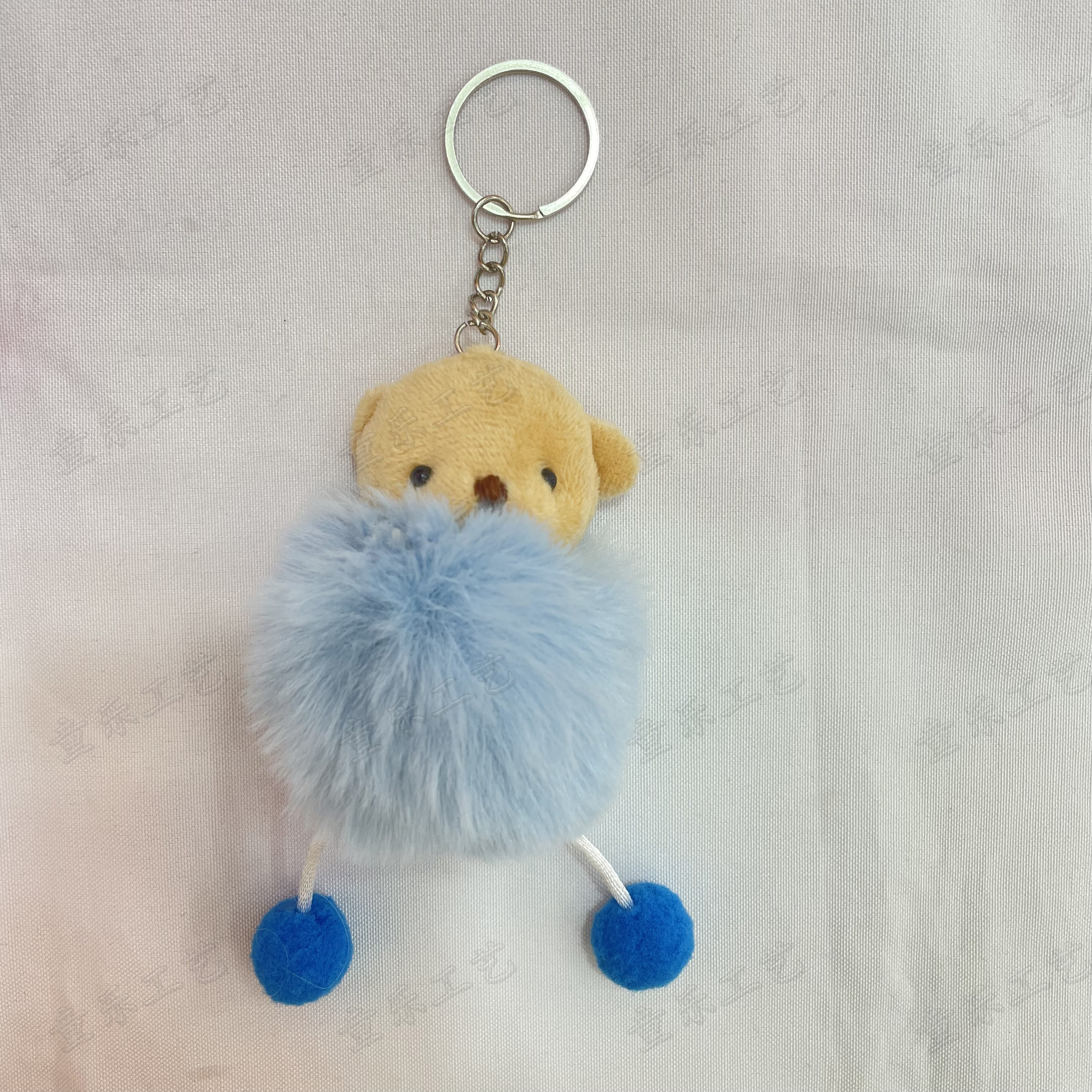 Cute animal-style popular plush cartoon pendant, hairball keychain Application Scenario