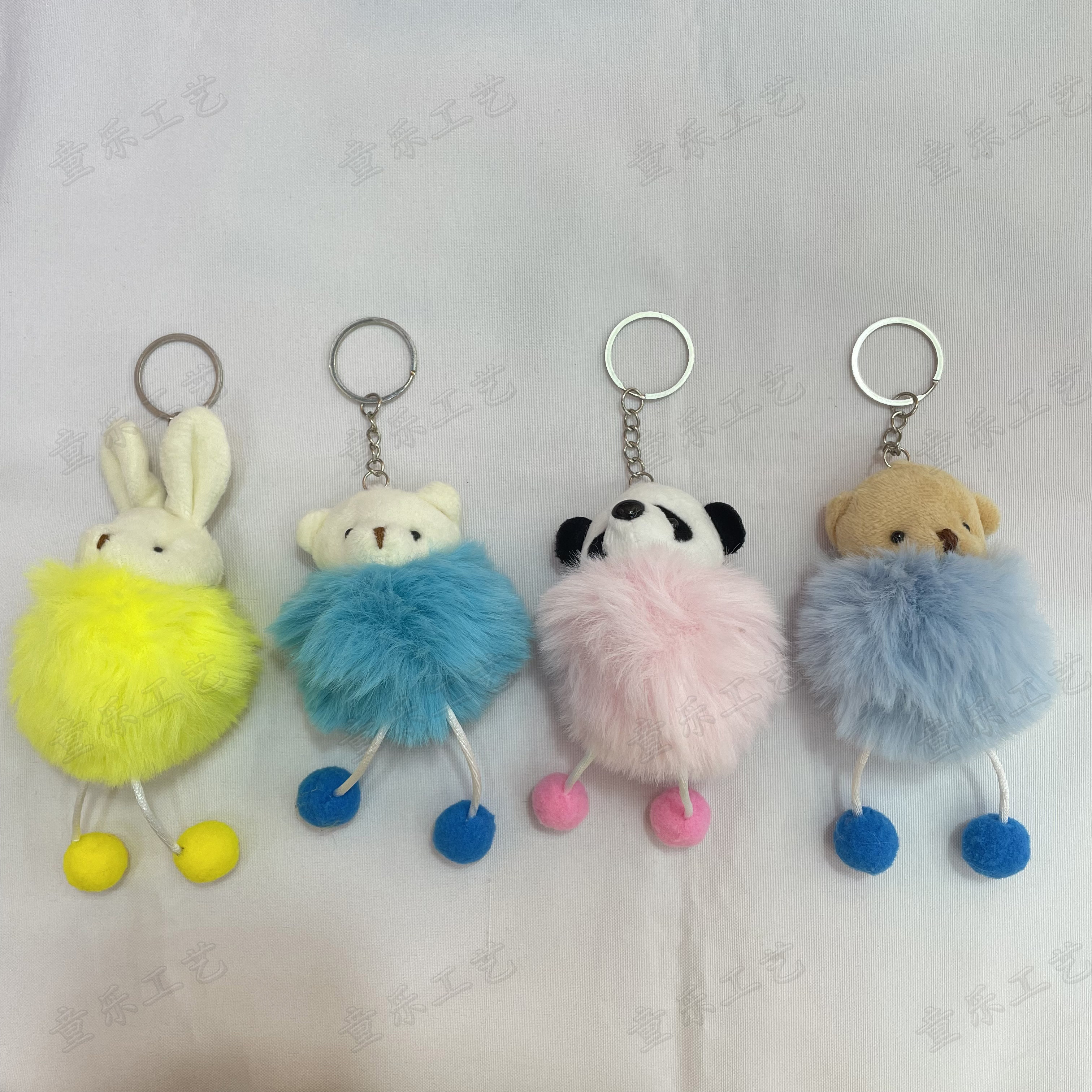 Cute animal-style popular plush cartoon pendant, hairball keychain