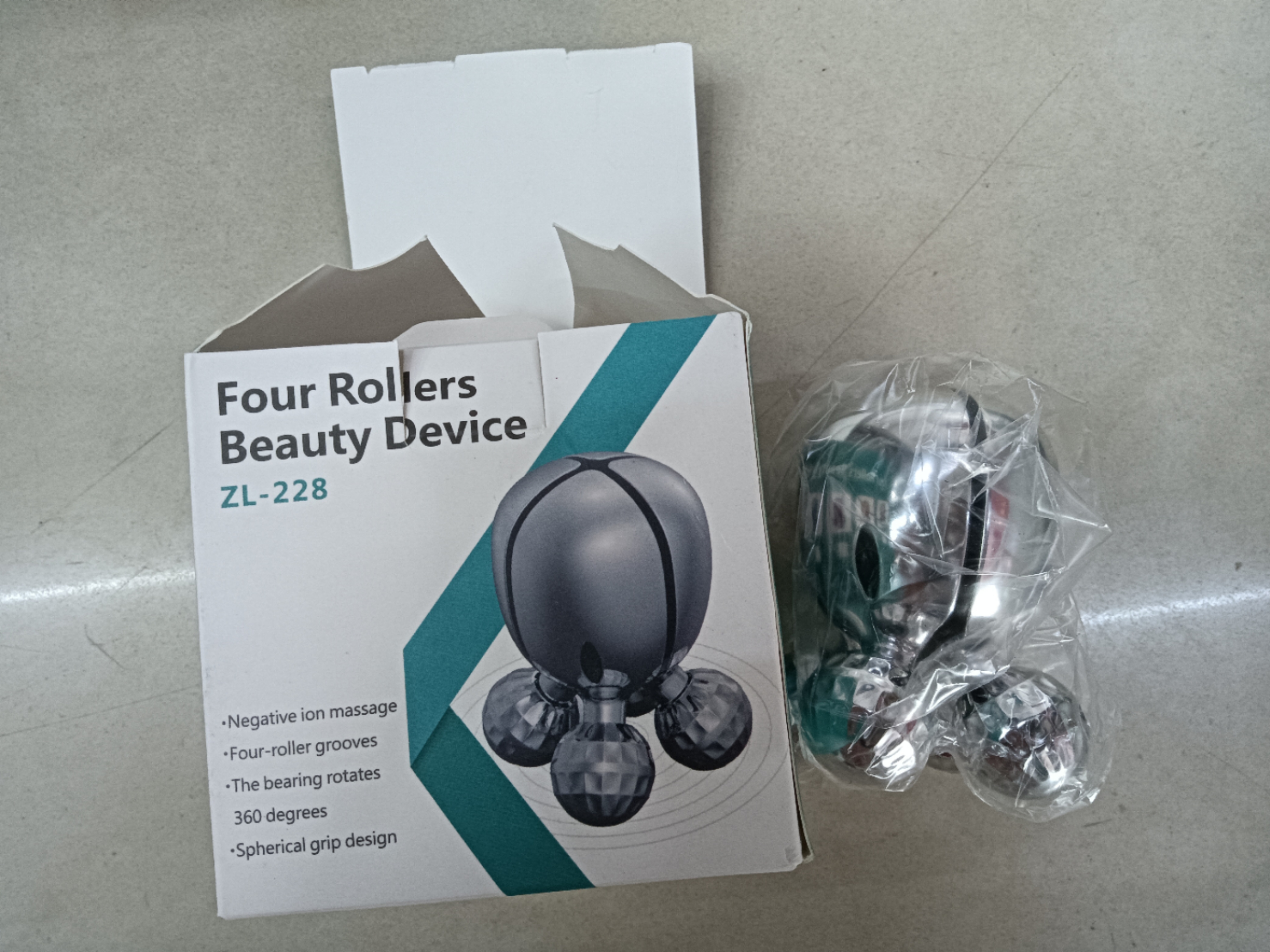 The ZL-228 four-roller massage device is a small massage device