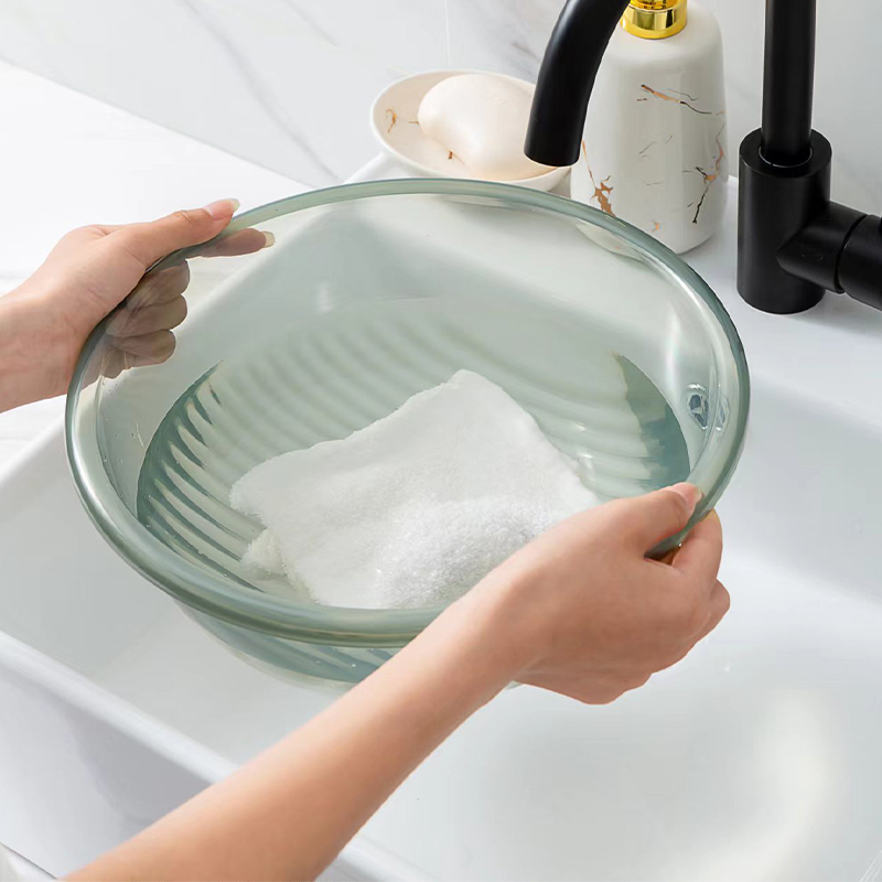 34*12 transparent pp plastic washbasin, water basin, fruit and vegetable basin, mostly used as a student laundry basin Application Scenario