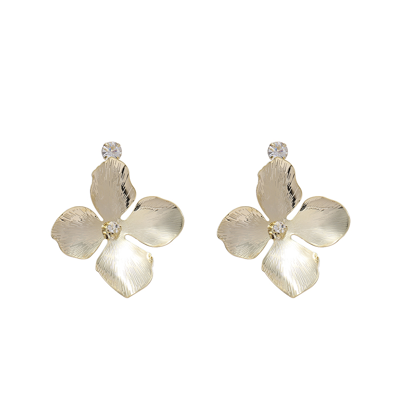 The new Korean-style cold and cool metal fashion exaggerated earrings and stud accessories from Yudie Item Picture