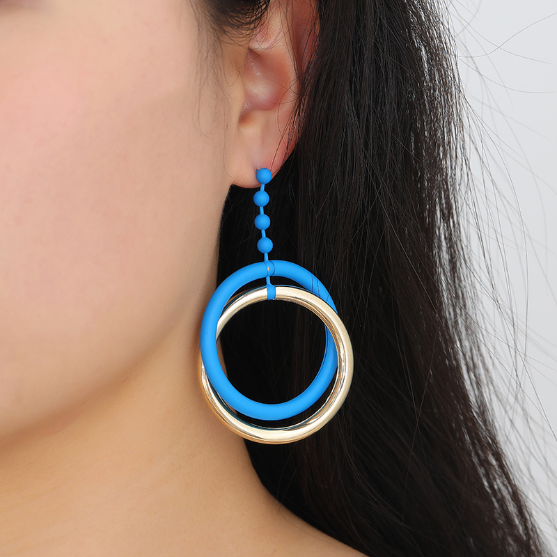 Korean-style light luxury fashion exaggerated Morandi color grand earrings, stud earrings and butterfly accessories Application Scenario
