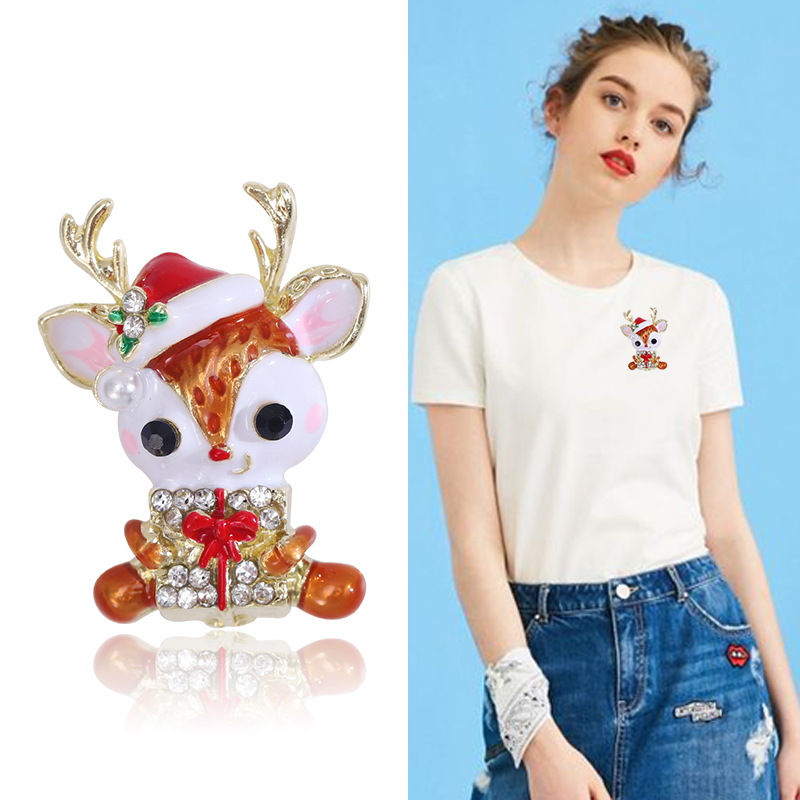 Factory direct sales of creative and light luxury Korean new best-selling oil-drip Christmas style light luxury creative retro brooches, simple and fashionable accessory pins in stock