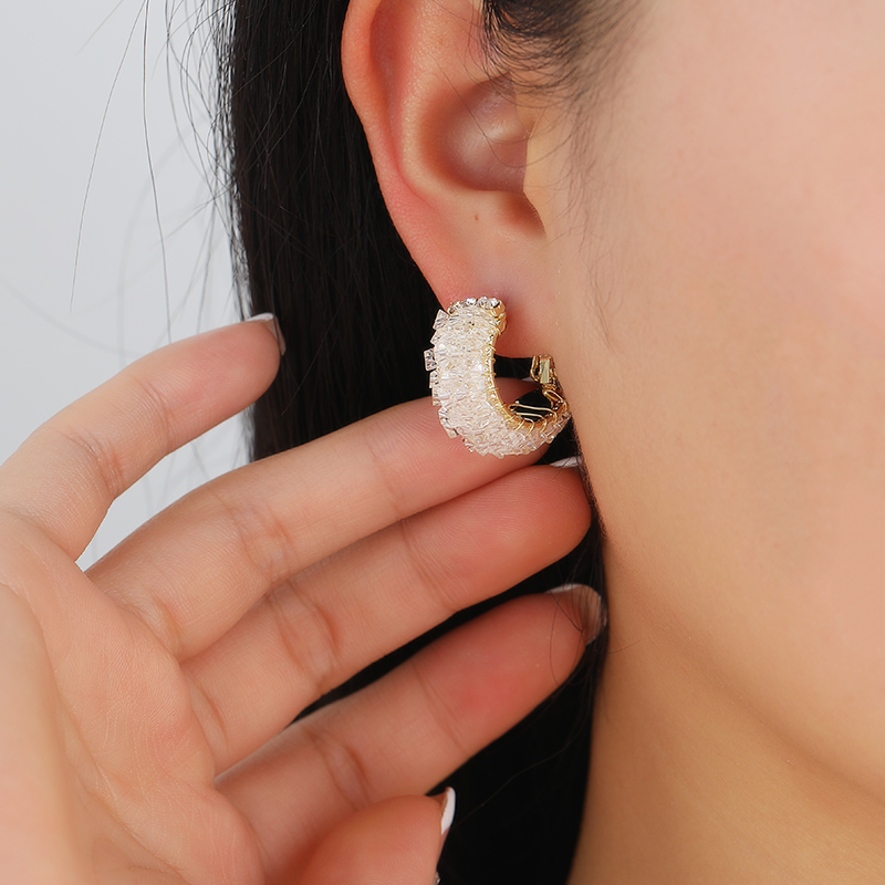 Korean-style handcrafted crystal hand-woven earrings, stud earrings and butterfly accessories Specification image