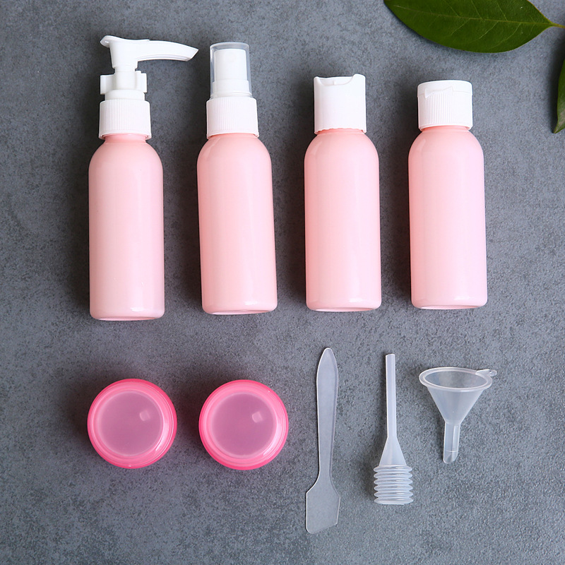 Plastic bottles for travel cosmetics packaging sets details Picture