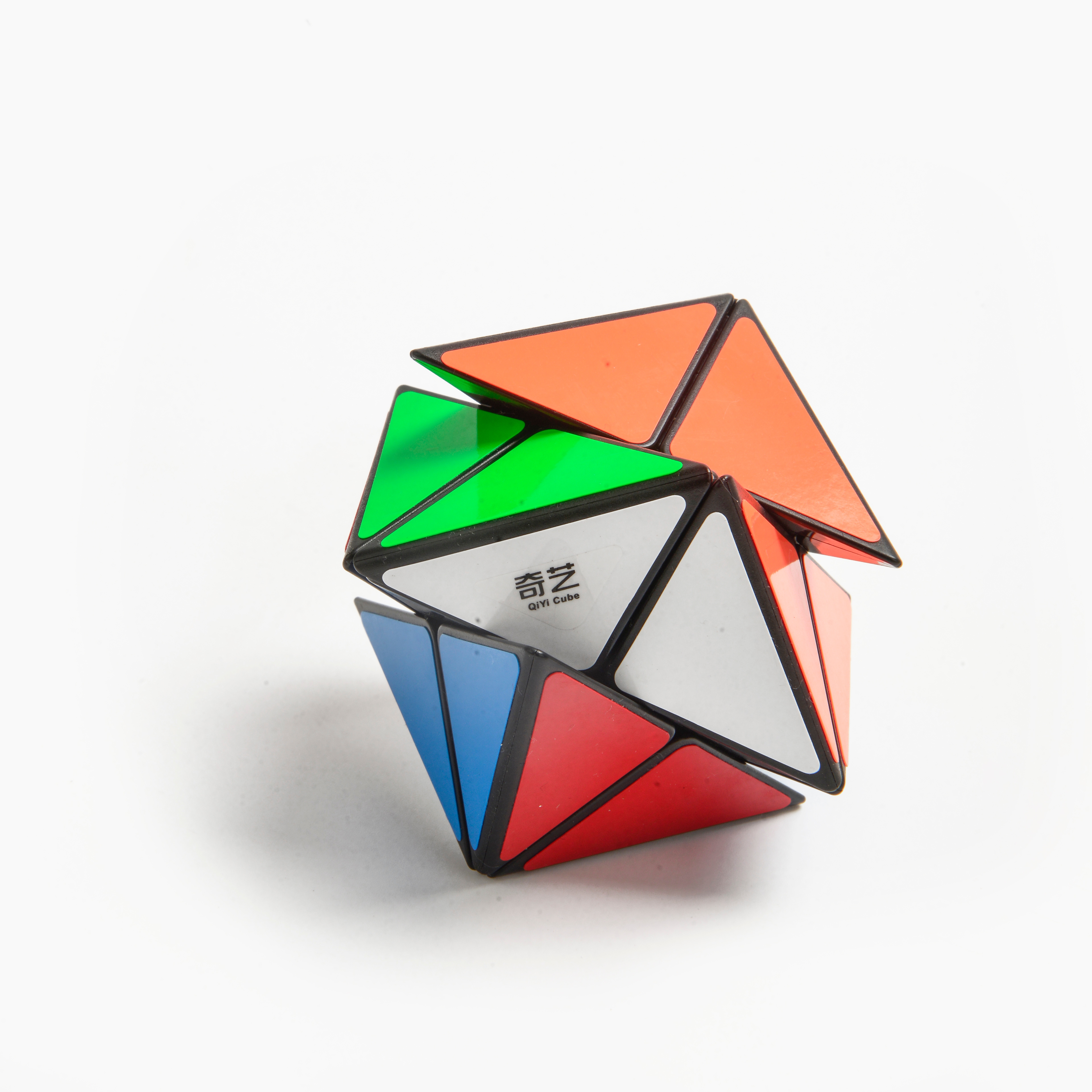 智力魔方实物图