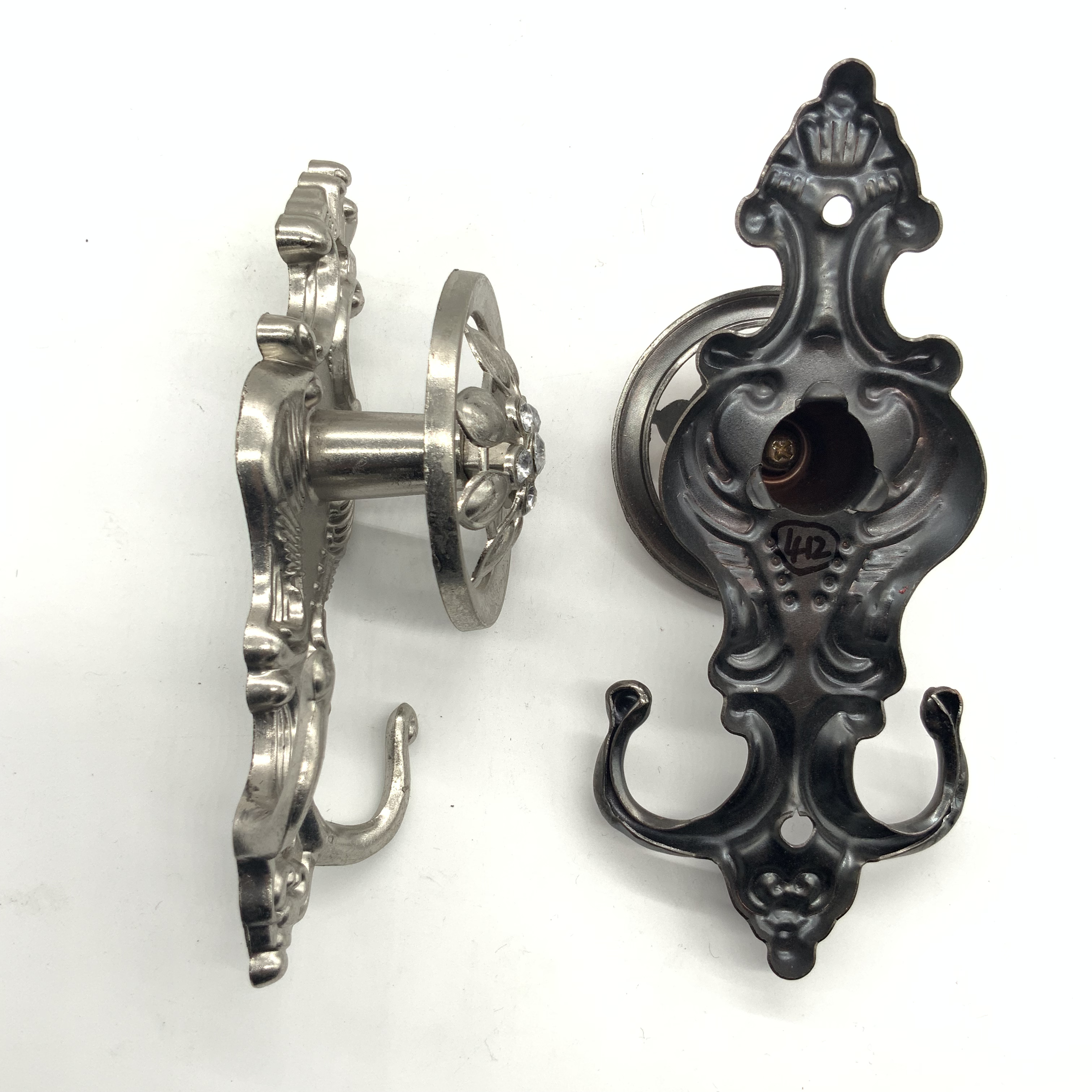 Shuzan Non-drilling European Crystal Diamond Sticky Hook Wall Hanging Hook Ball Decorative Wall Hook Strong Traceless Hook Set C789 Coat hook, hook, sticky hook, Hook 003 Application Scenario