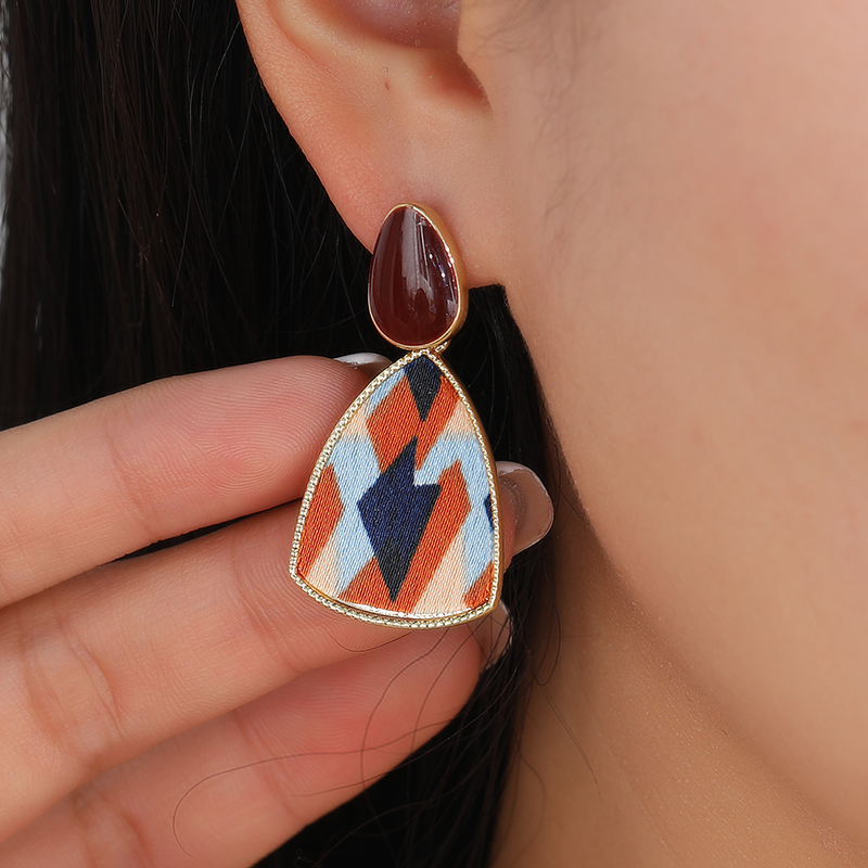 Korean-style fabric craftsmanship, color-blocking and splicing, fashionable and artistic earrings, stud earrings, and butterfly jewelry Specification image