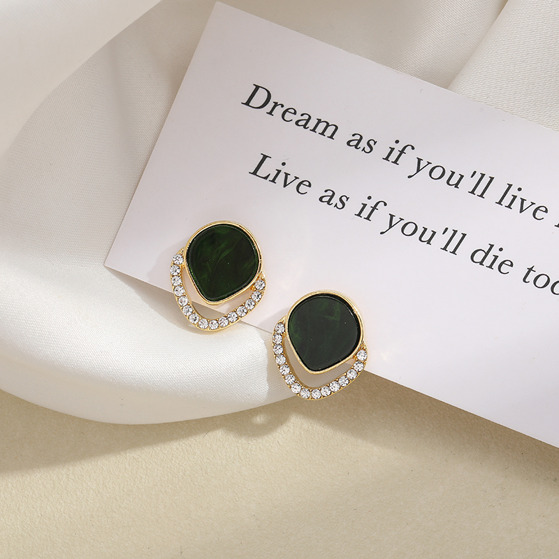 Korean-style fashionable, exquisite and simple style emerald micro-inlaid earrings, stud earrings and butterfly jewelry details Picture