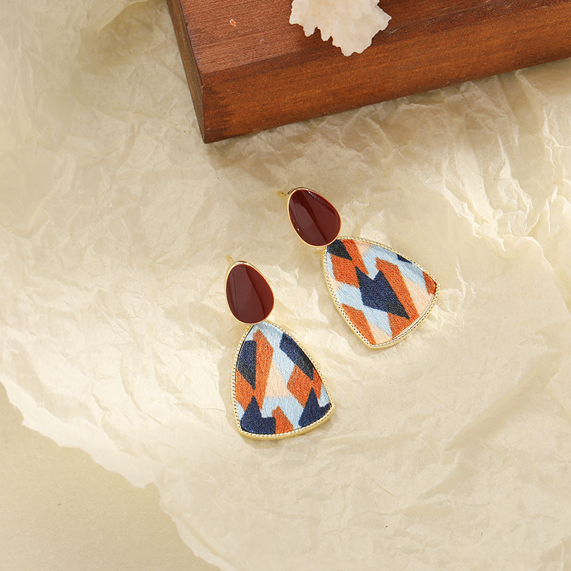 Korean-style fabric craftsmanship, color-blocking and splicing, fashionable and artistic earrings, stud earrings, and butterfly jewelry details Picture