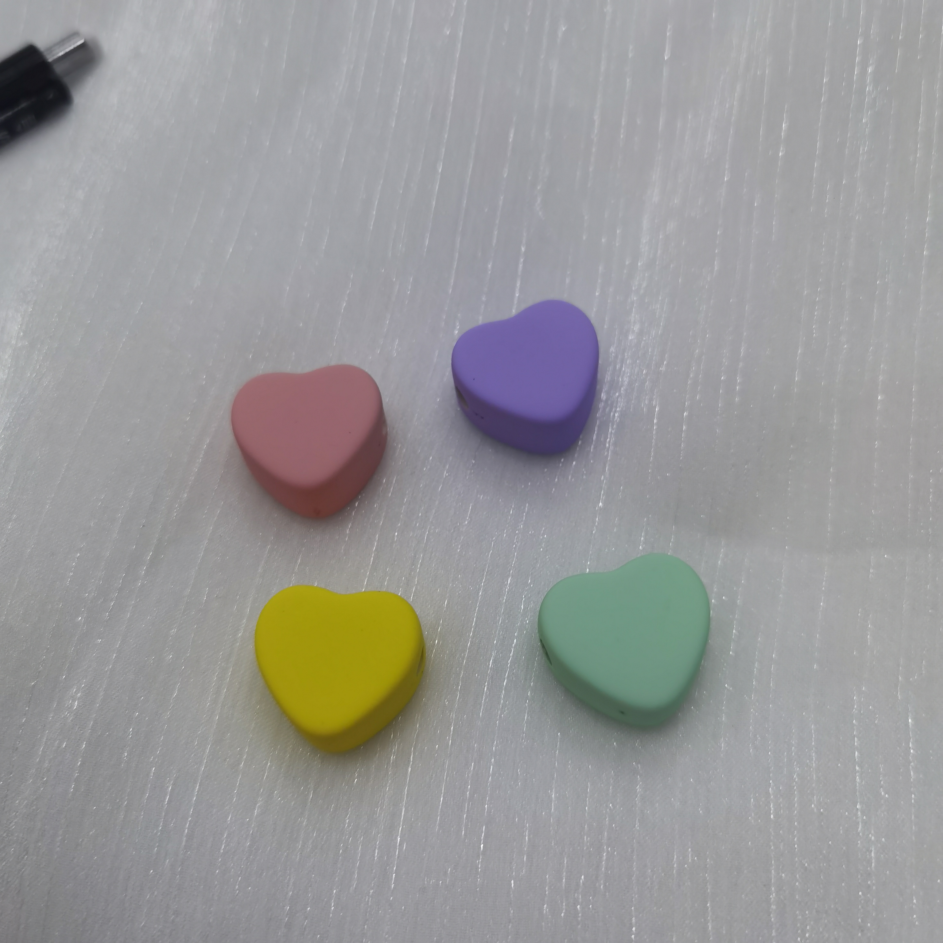 97 rubber acrylic beads, hair strings and rubber bands, DIY handicrafts Specification image