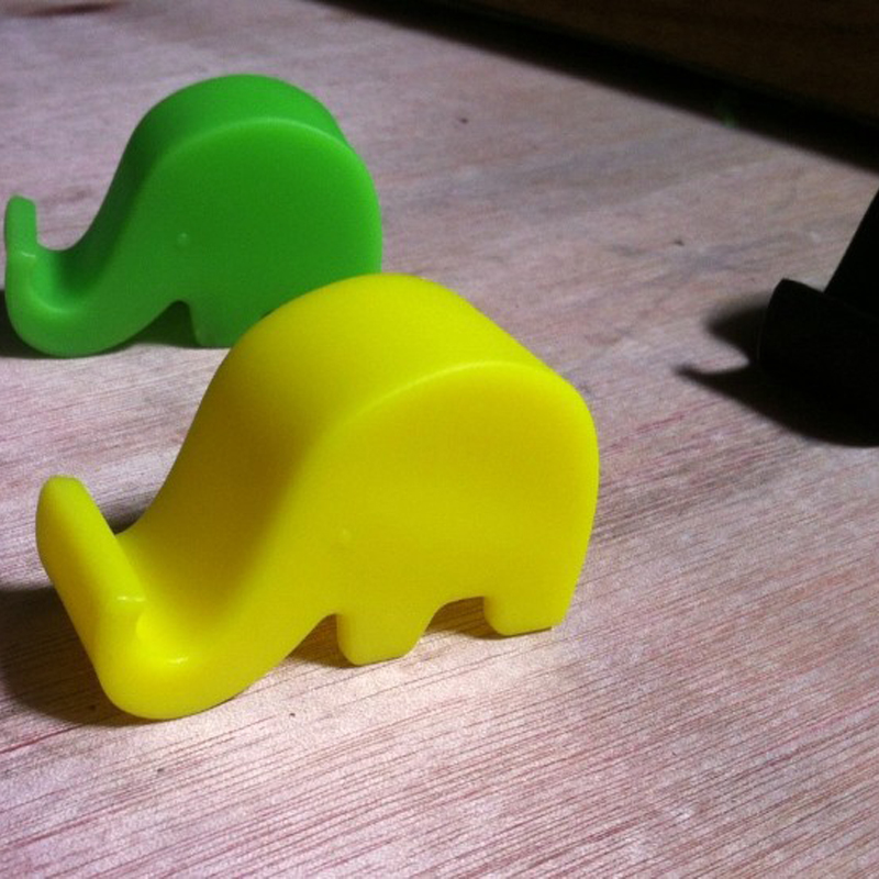 Direct sales from the manufacturer of elephant phone stands, Little Elephant phone bases and creative cartoon phone bases Item Picture
